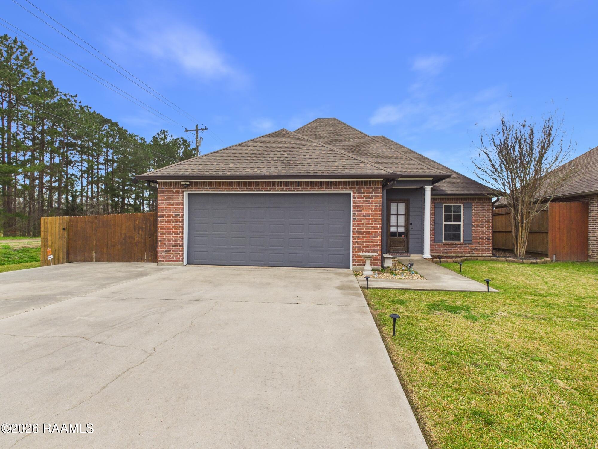 1001 Renella Simon, Breaux Bridge LA