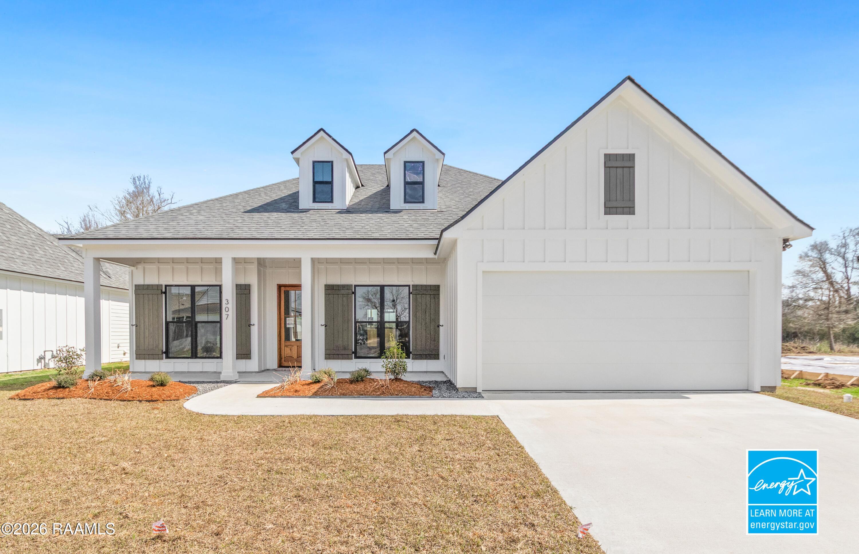 307 Grand Oak, Broussard LA