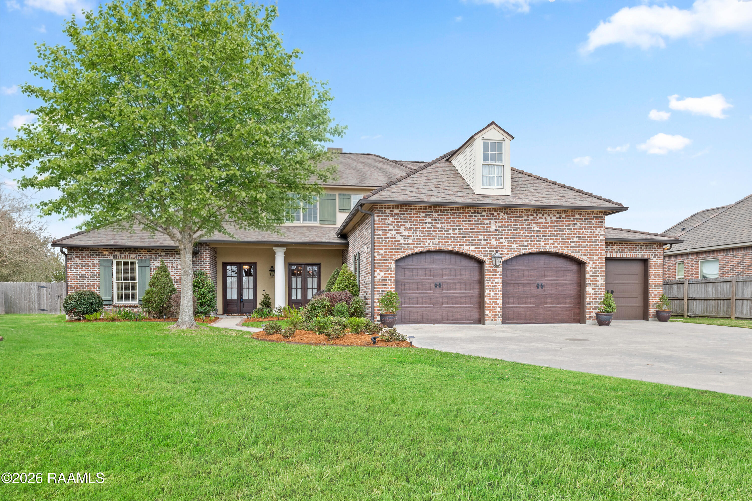 102 Marble Creek, Lafayette LA