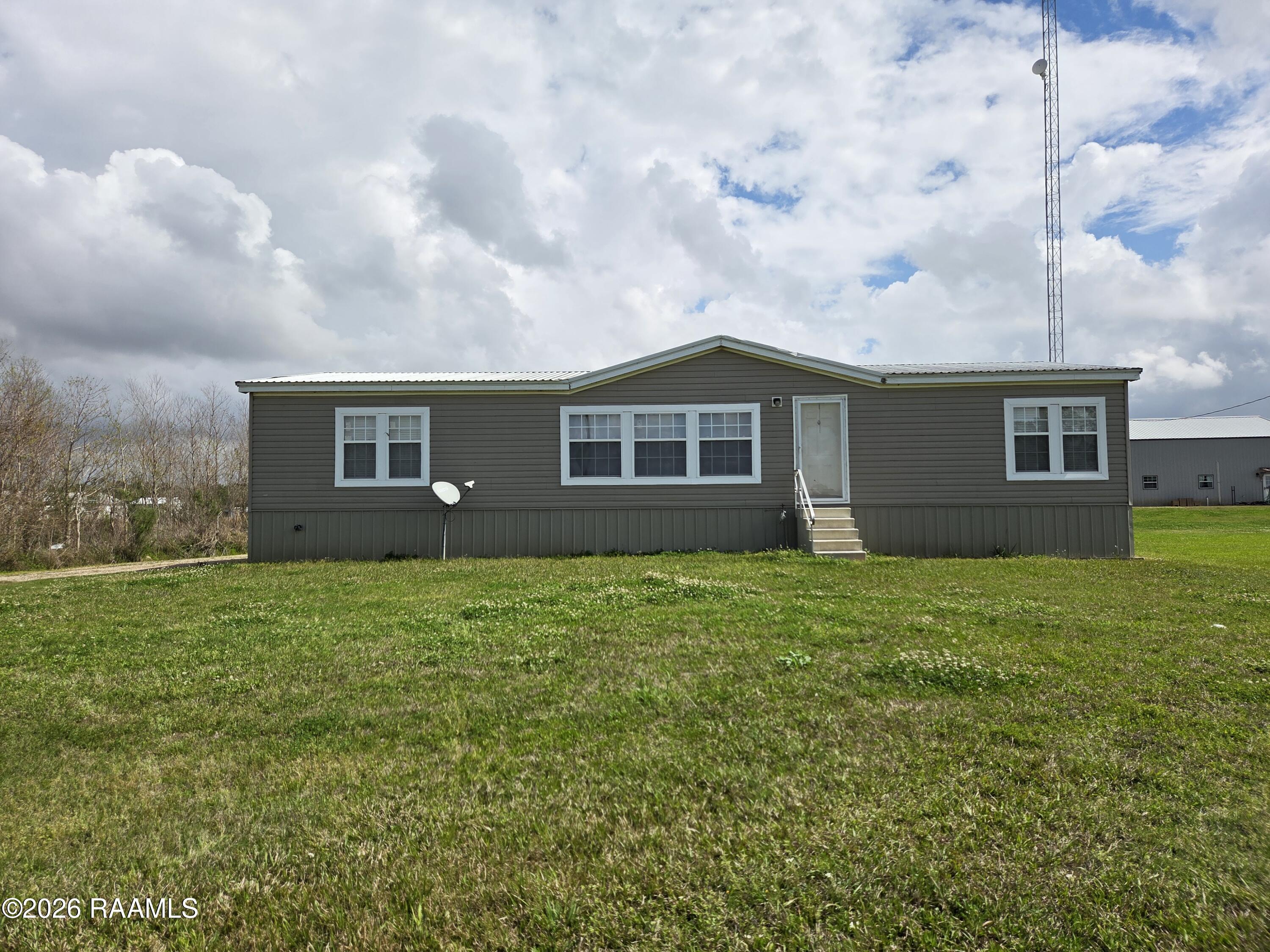 2303 Lyons Point, Morse LA