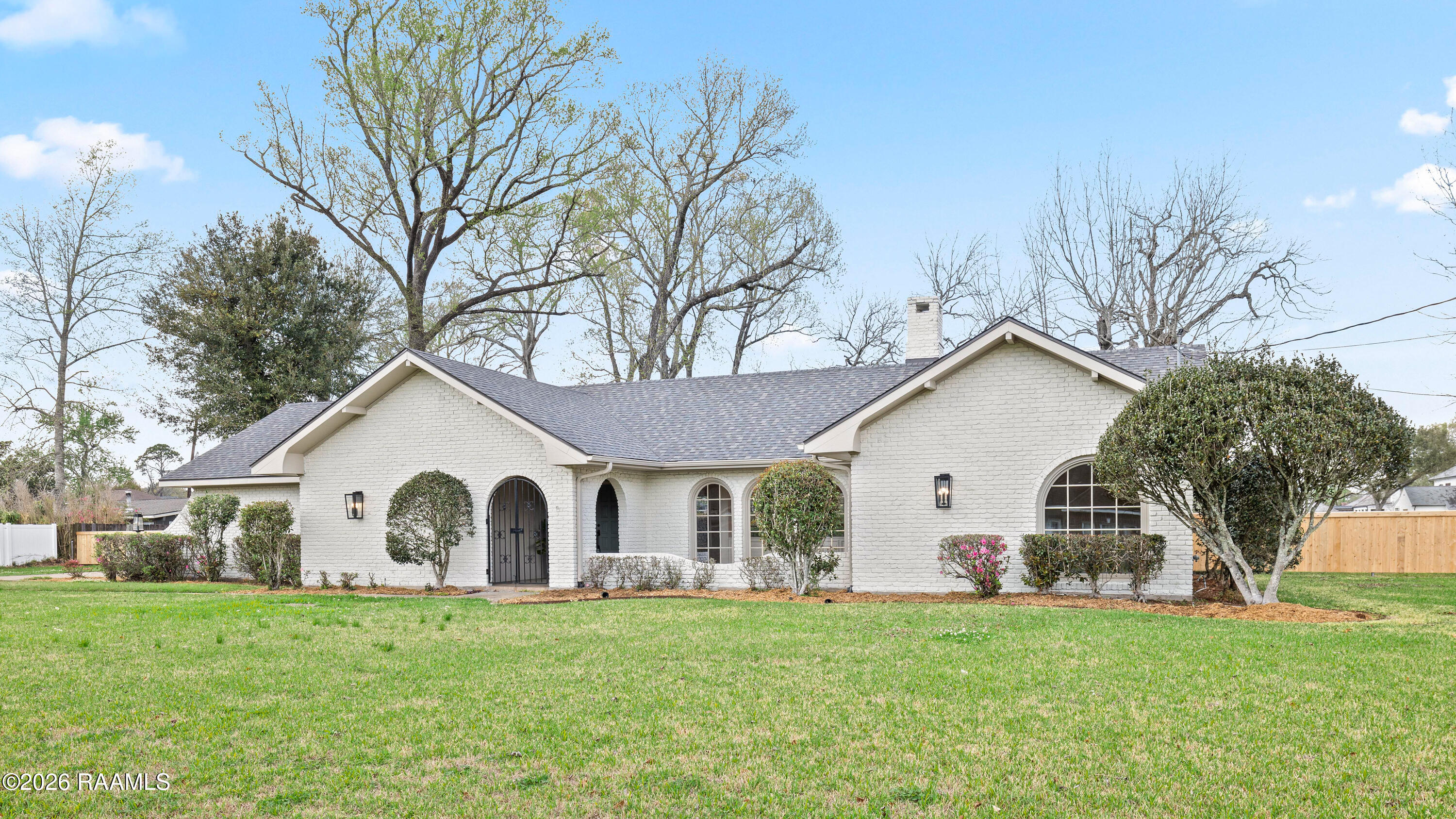 902 E Bayou, Lafayette LA