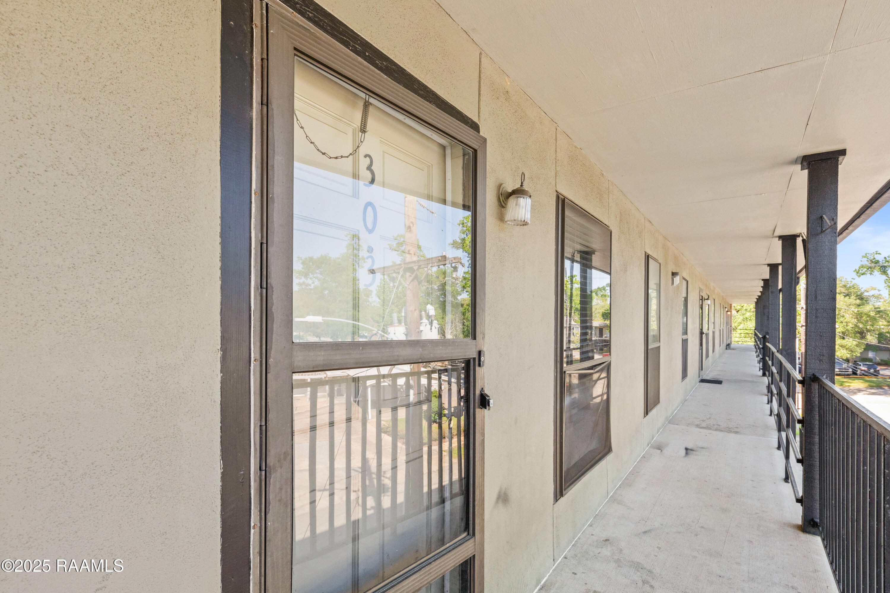 701 S College, Lafayette LA