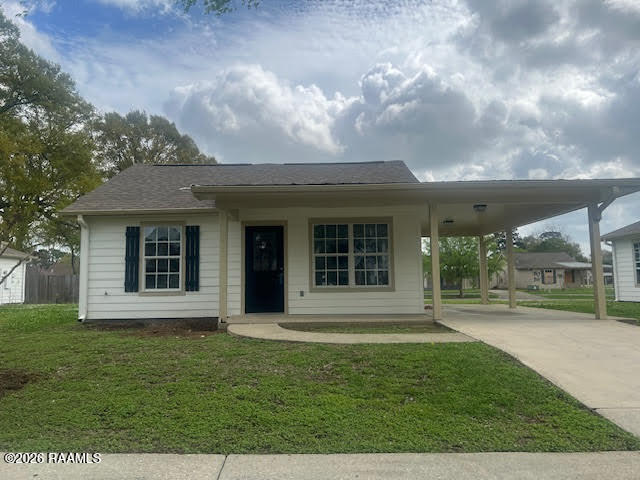 704 Hellen, Lafayette LA
