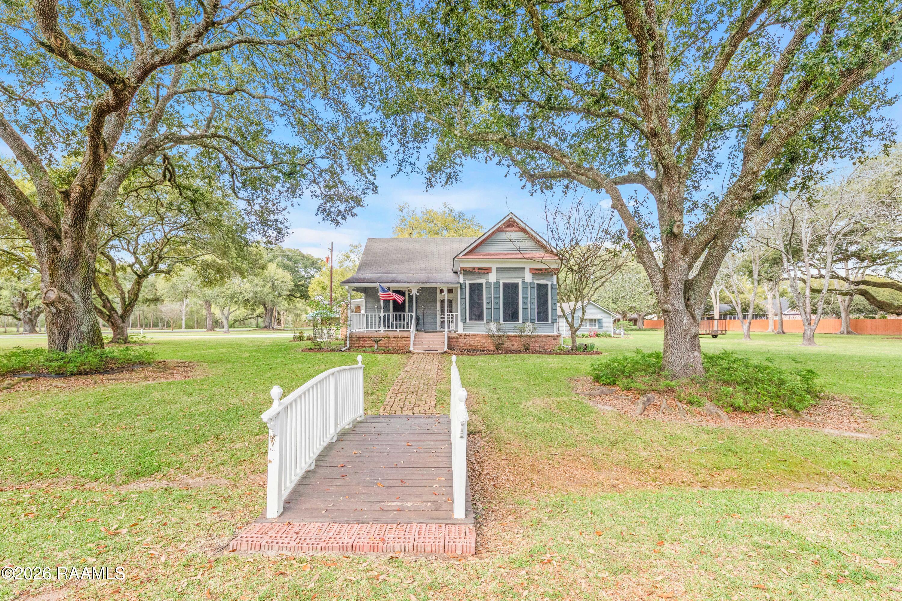 8916 Eastwood, Abbeville LA