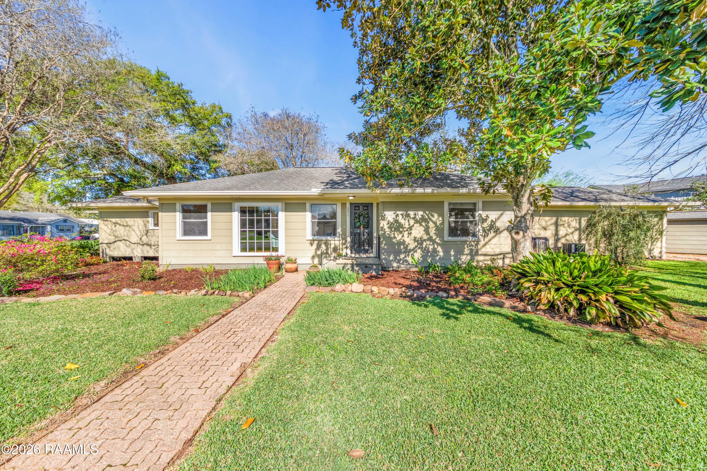 601 Napoleon, New Iberia LA