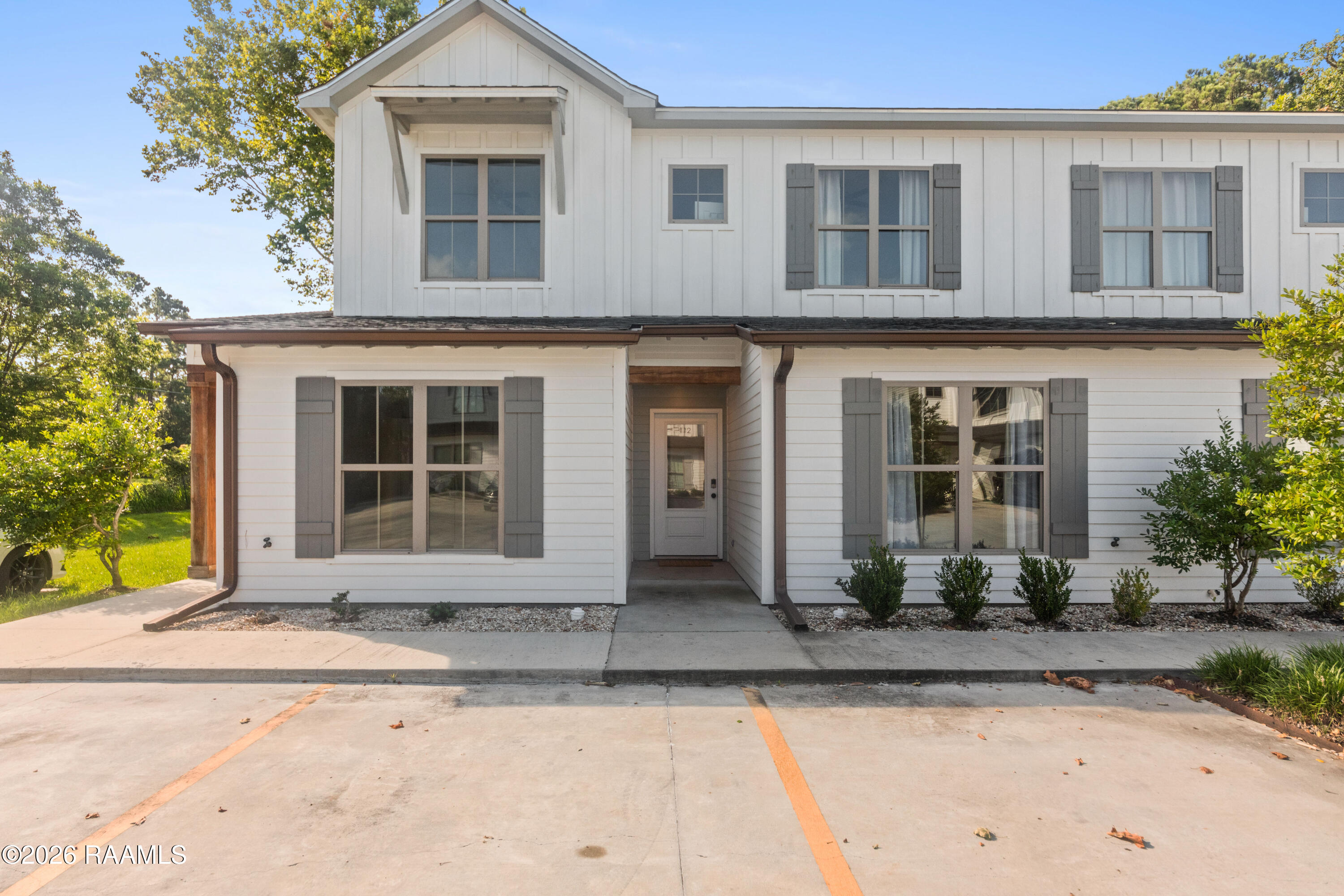 112 Oak Plains Alley, Lafayette LA
