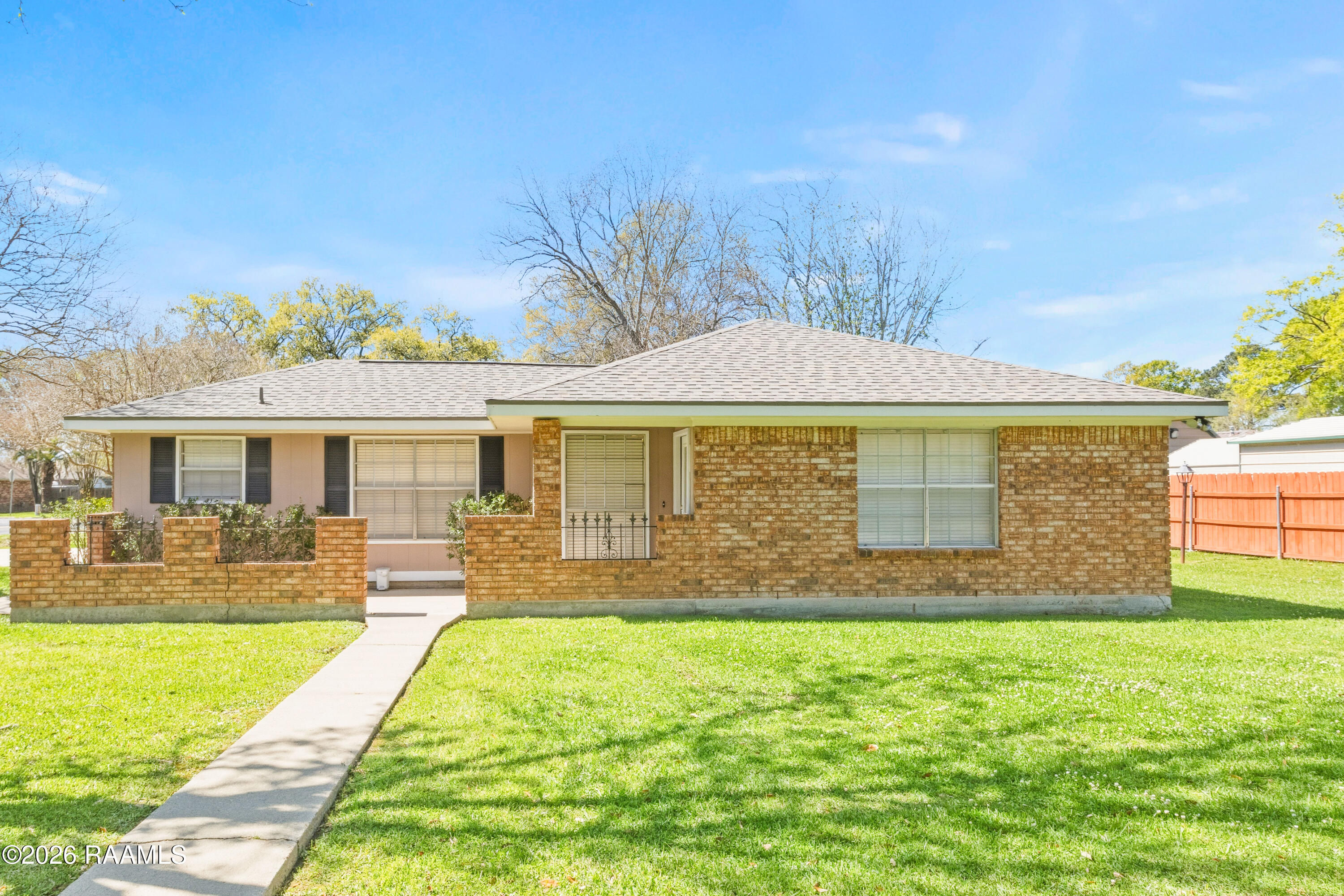 700 Pandora, Lafayette LA