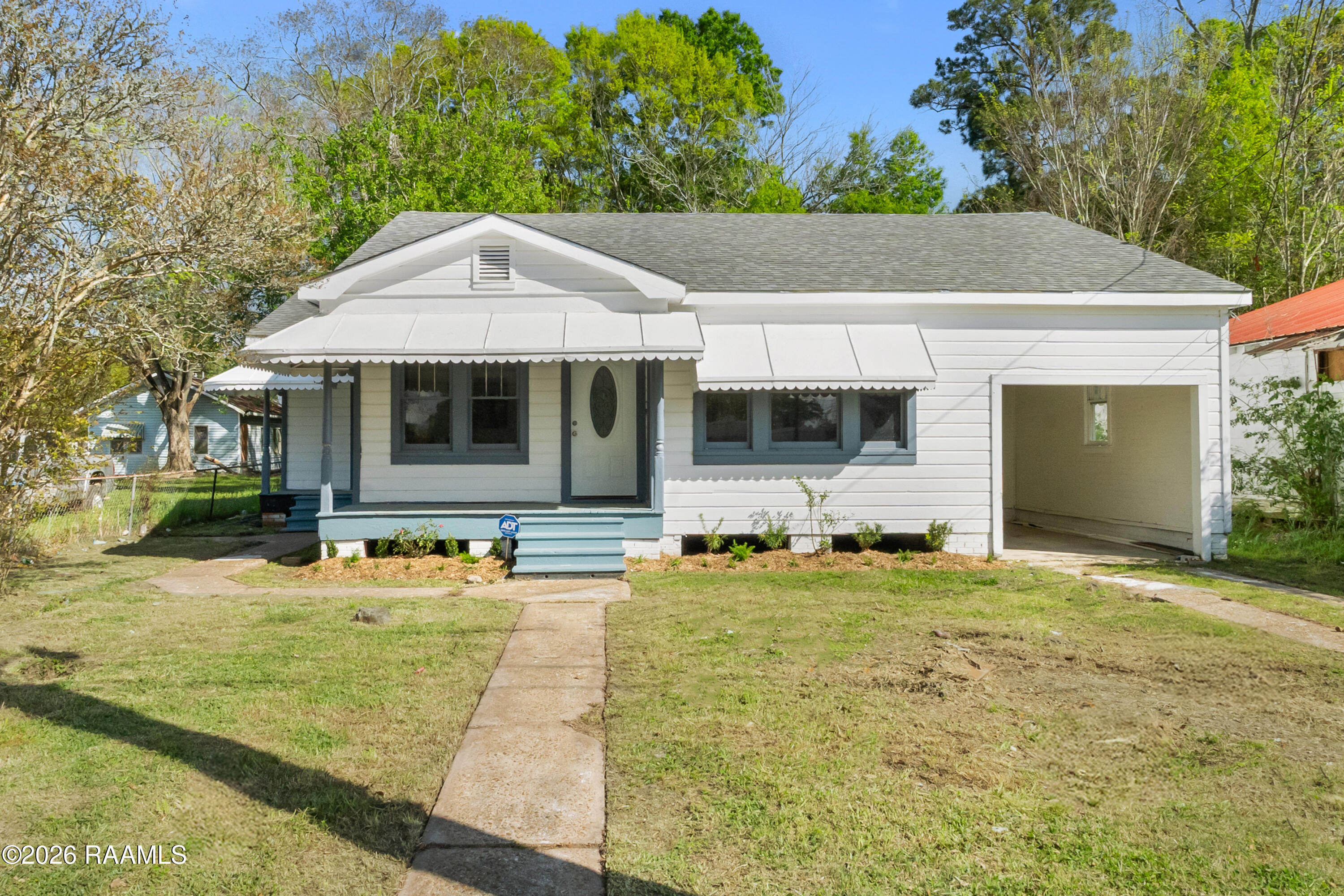 213 Ne Railroad, Ville Platte LA