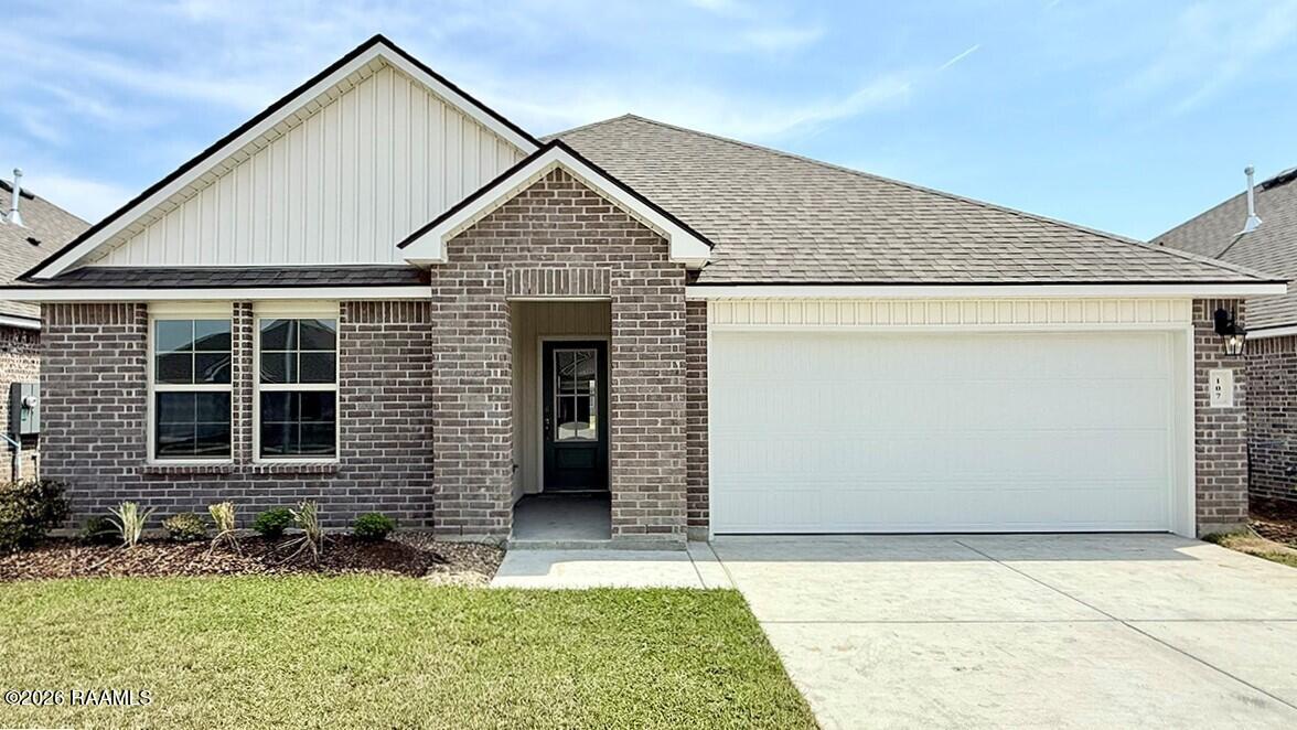 107 Lake Oak, Lafayette LA
