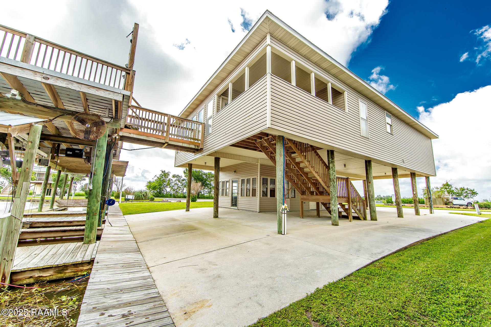 102-104 Trout Ct (camp & Lot), Dulac LA