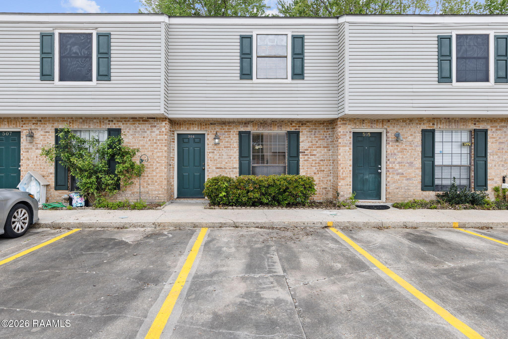 100 Winchester, Lafayette LA