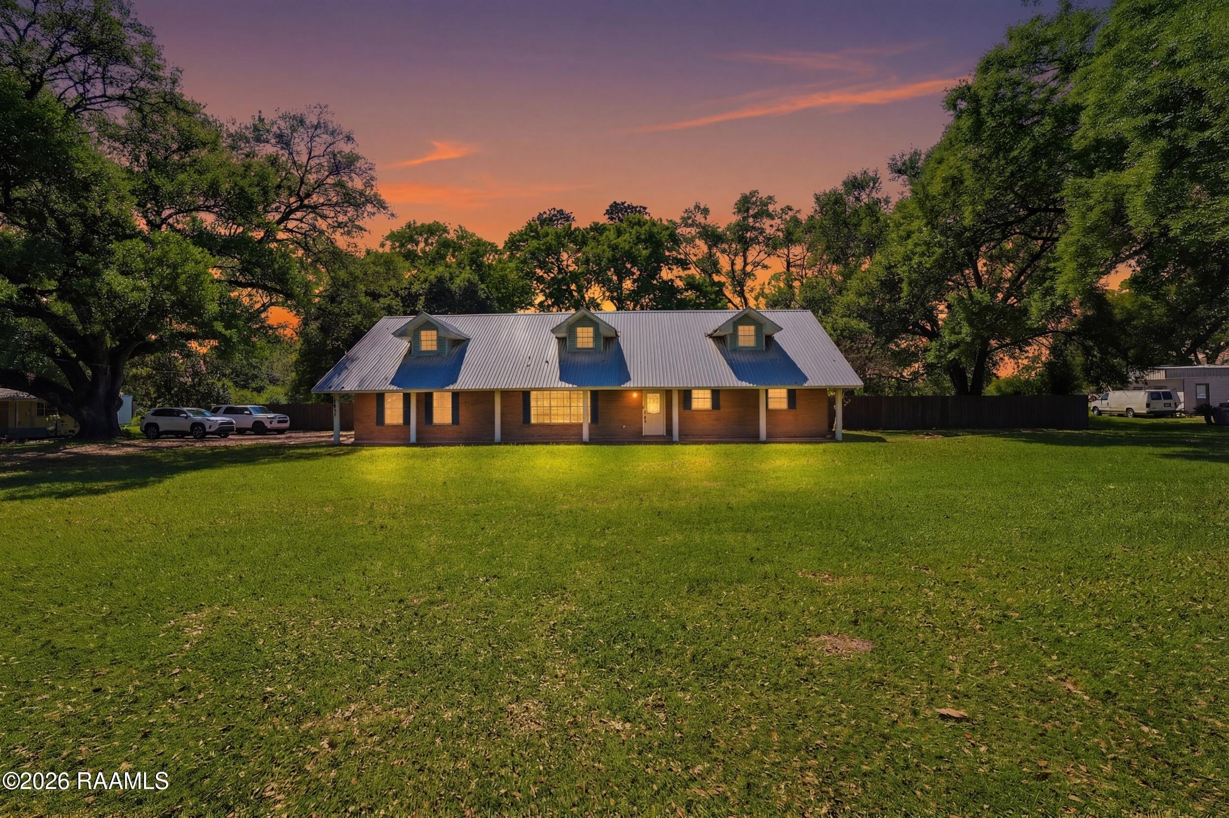 121 W Edith, Lafayette LA