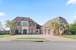 1002 Le Triomphe, Broussard LA
