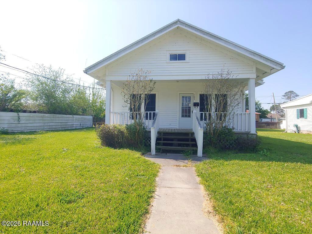 105 5th, Abbeville LA