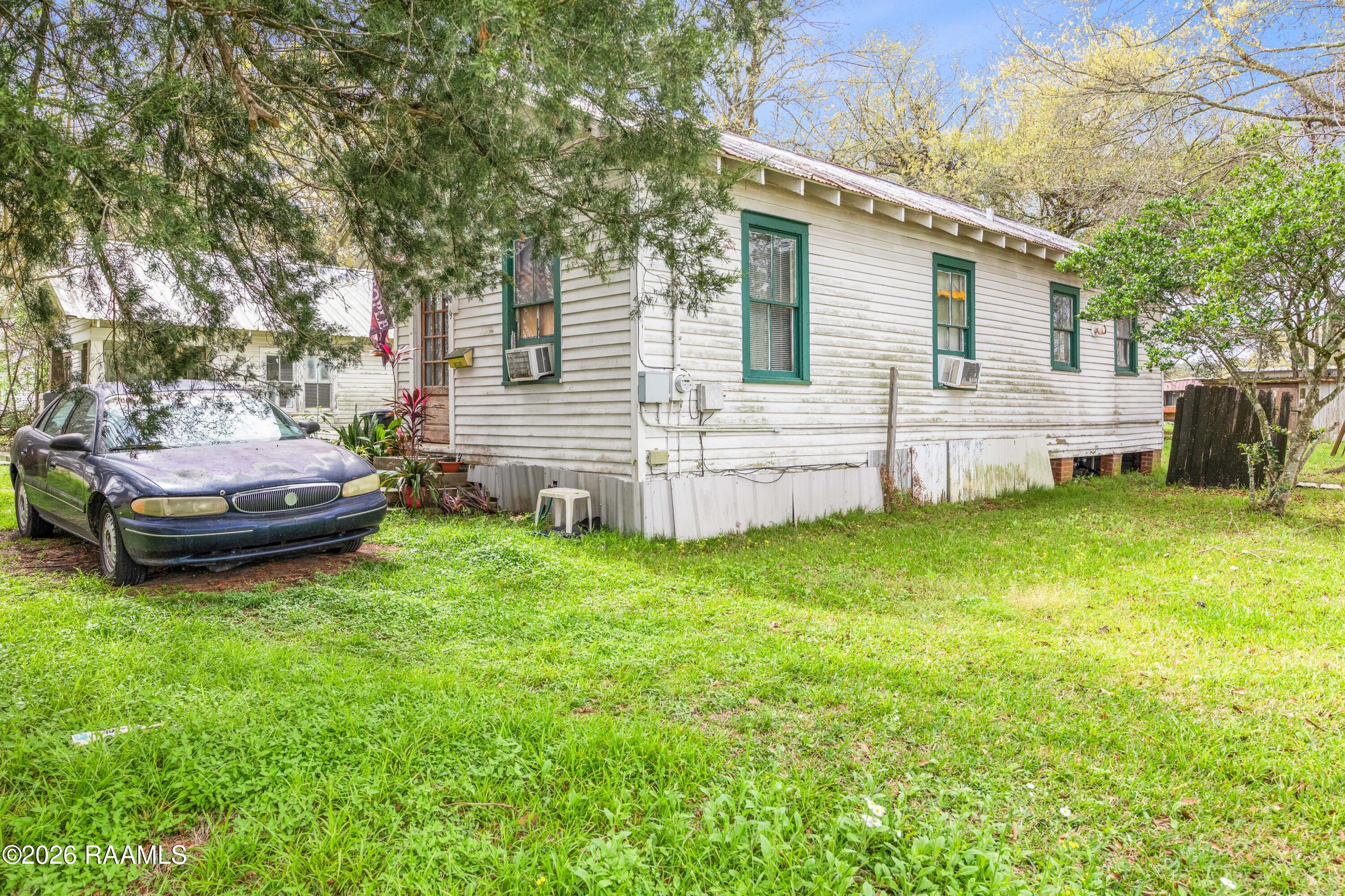 819 Agnes, New Iberia LA