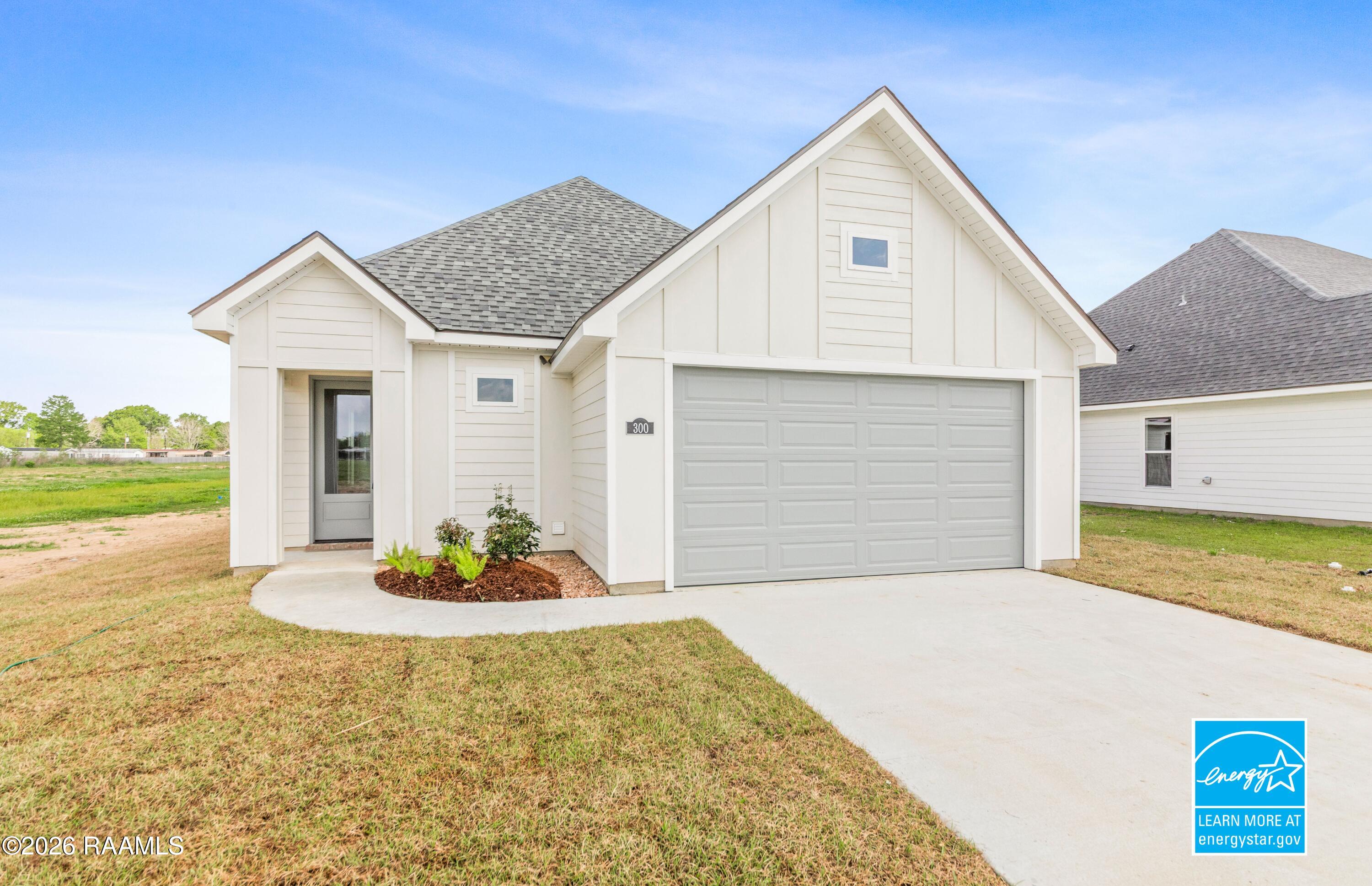 300 Long Creek, Scott LA