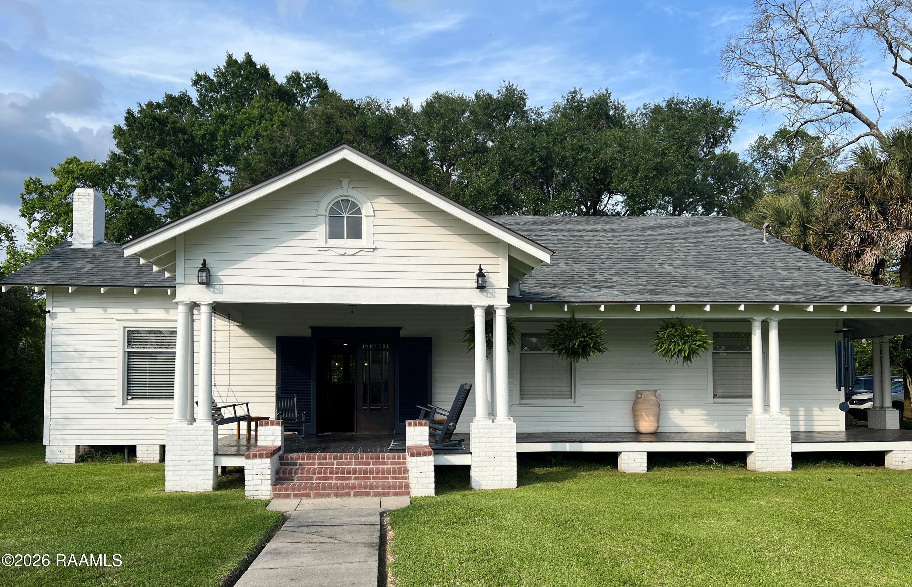 213 S Main, Breaux Bridge LA
