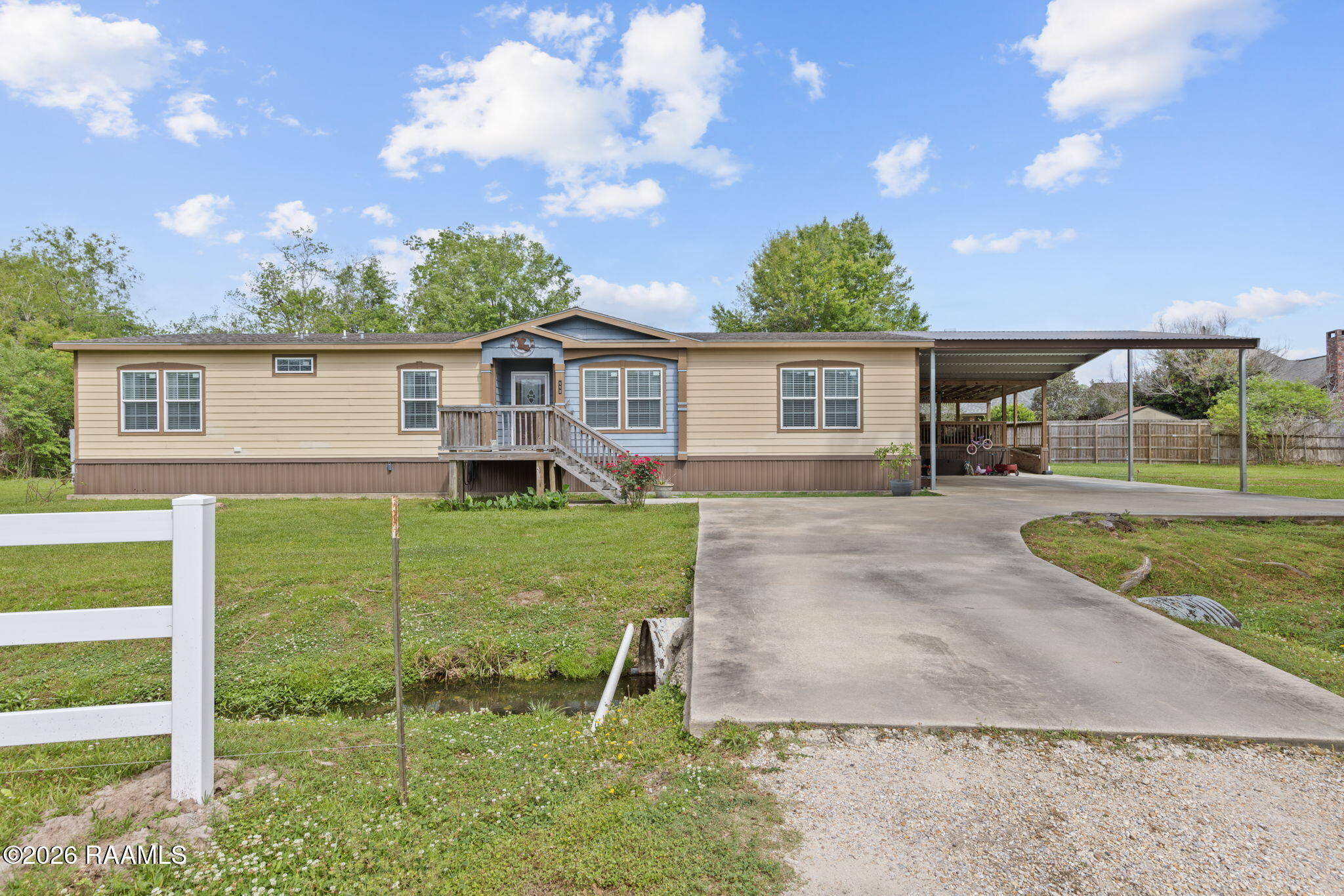112 Fortune Hill Gardens Lane, Youngsville LA