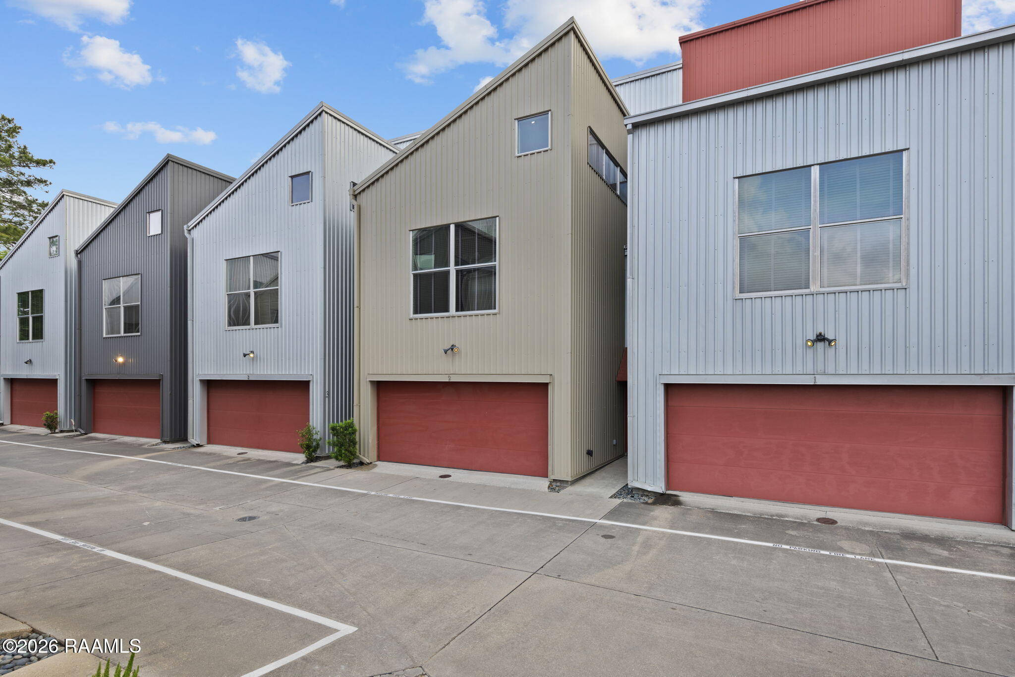 1201 S College, Lafayette LA