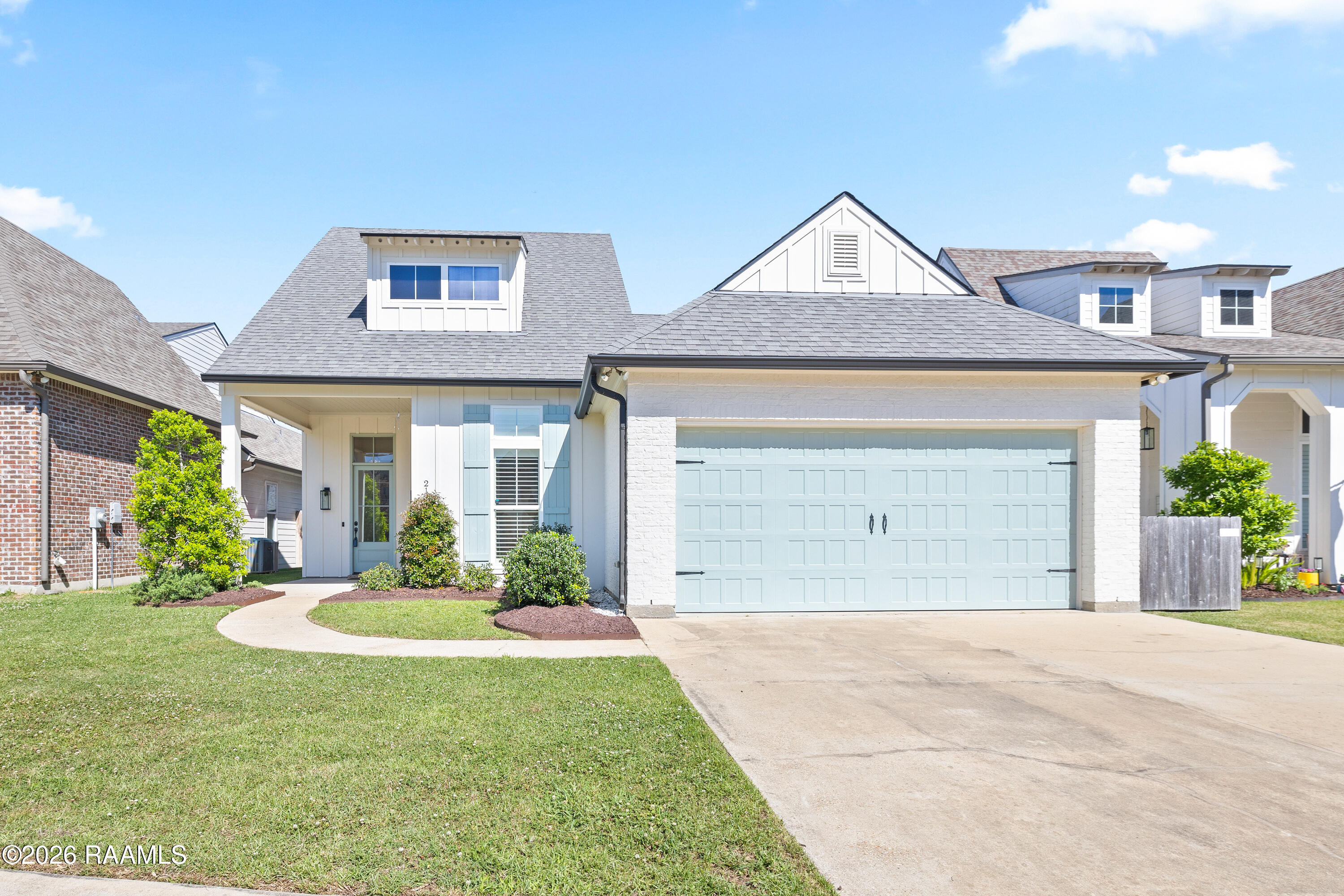 212 Santander, Youngsville LA