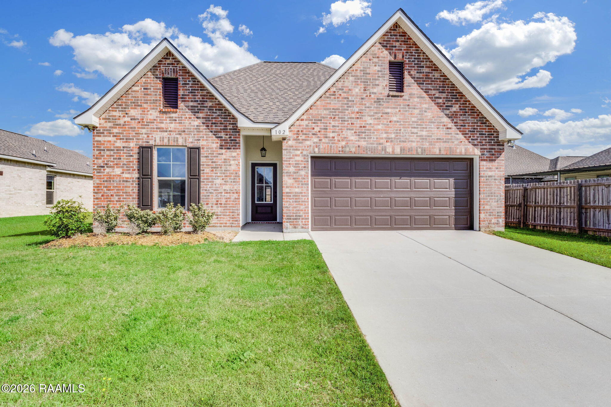 102 Hidden Meadows, Lafayette LA