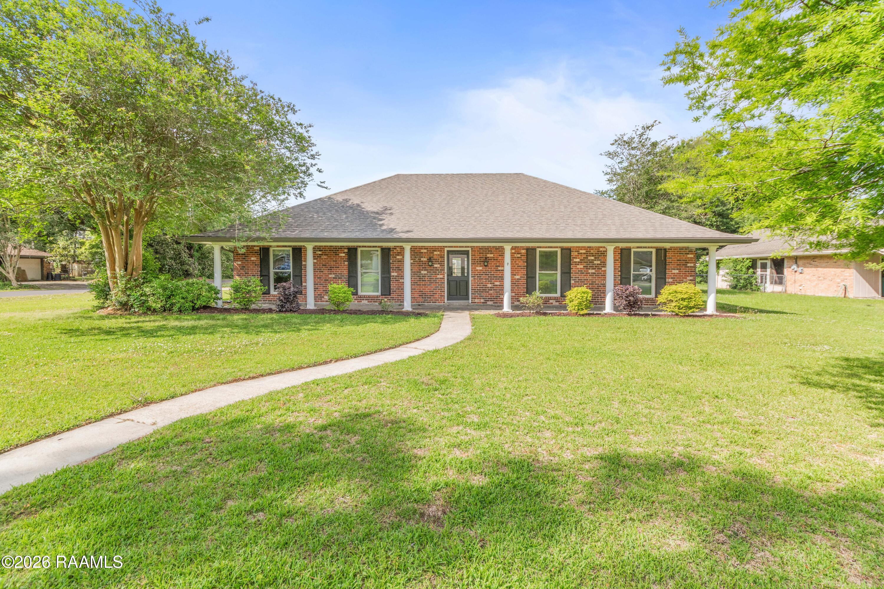 210 Chastant, Lafayette LA