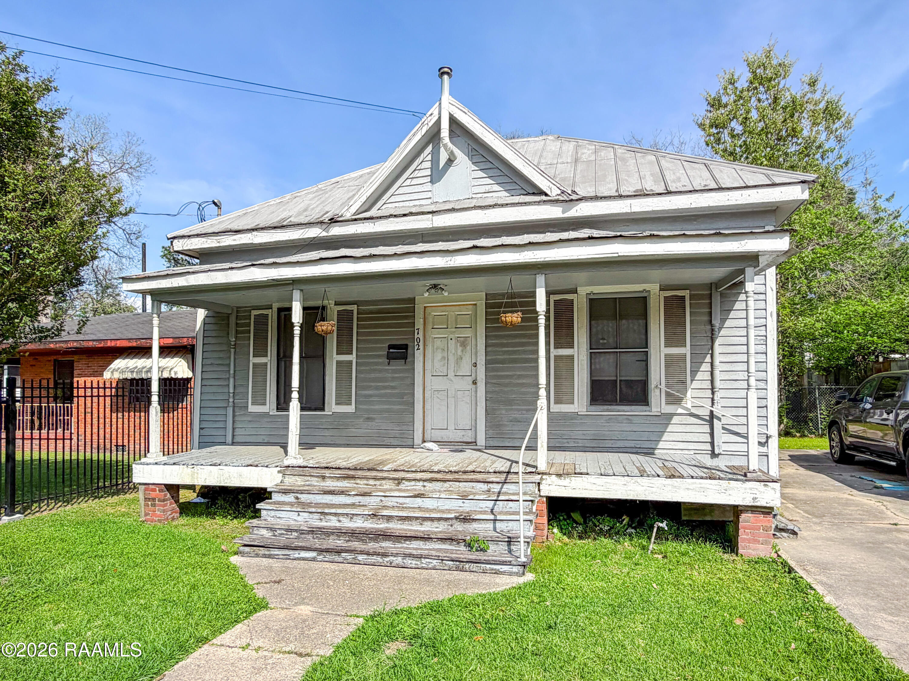 702 Ne Evangeline Thruway, Lafayette LA