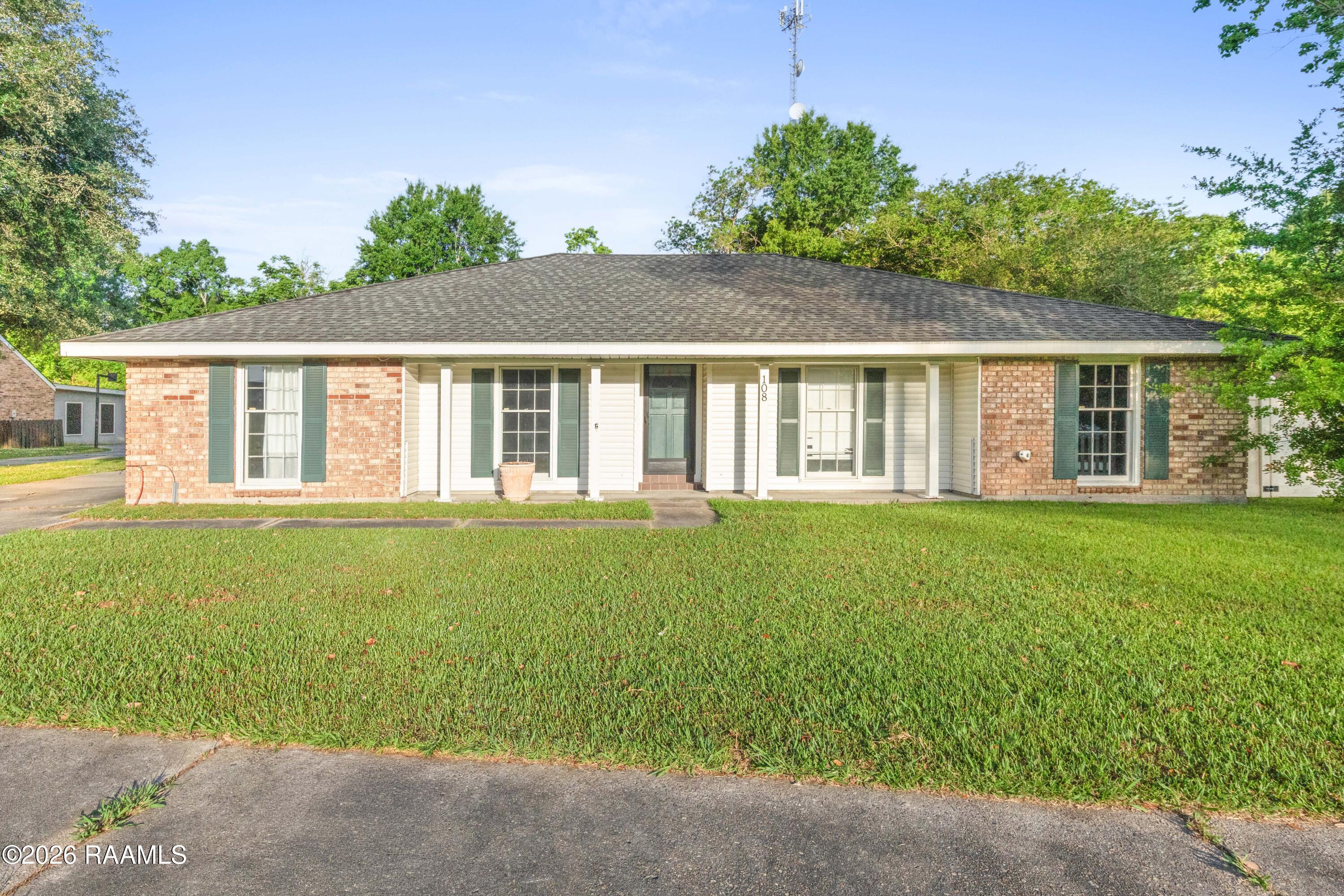 108 N Governor Miro, Lafayette LA