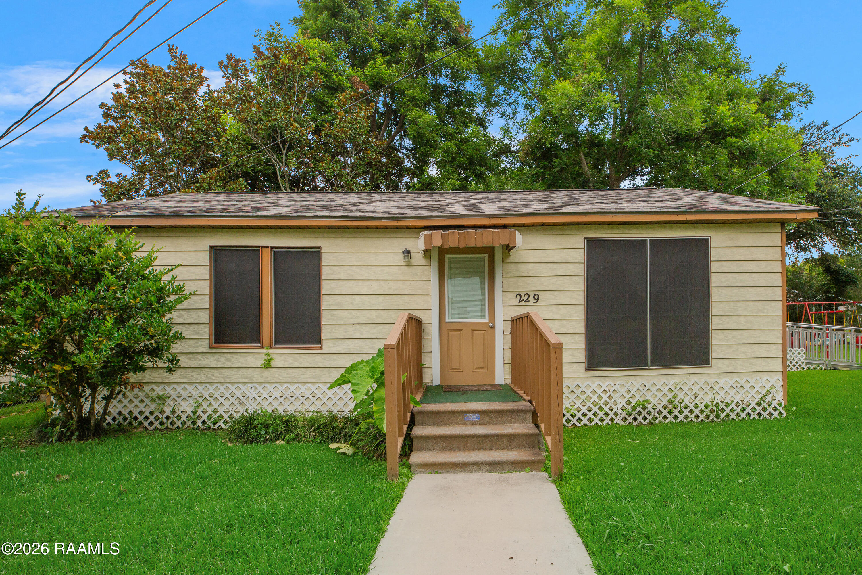 229 St De Porres, Broussard LA