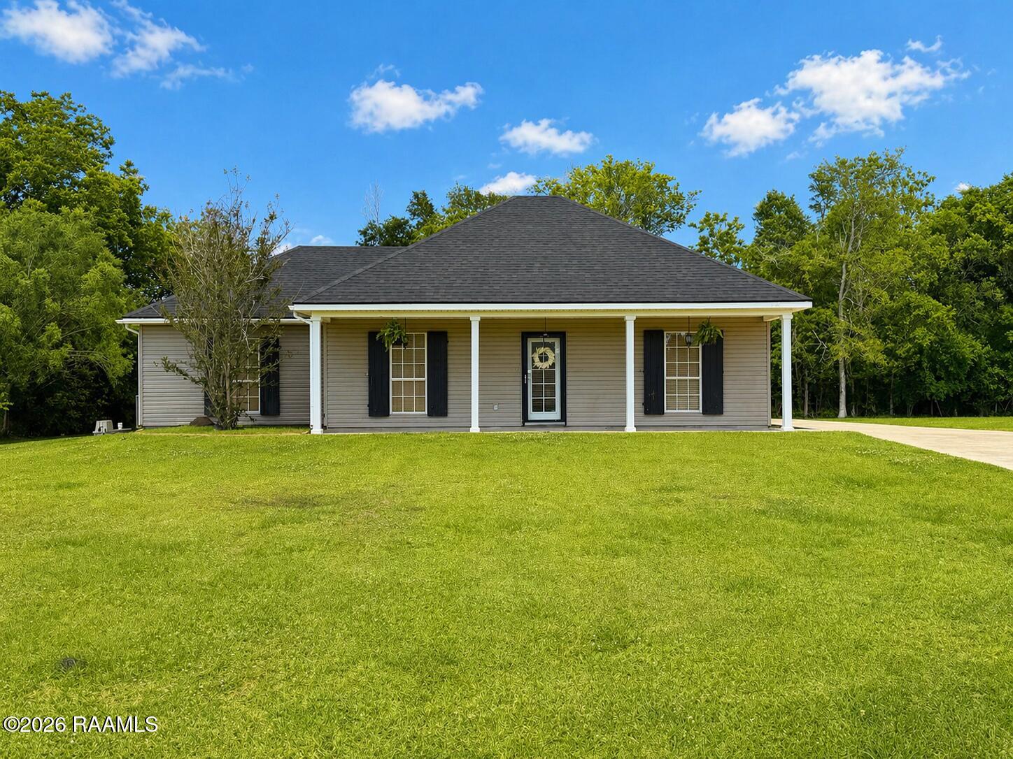 1064 Oleus Champagne Sr, St. Martinville LA