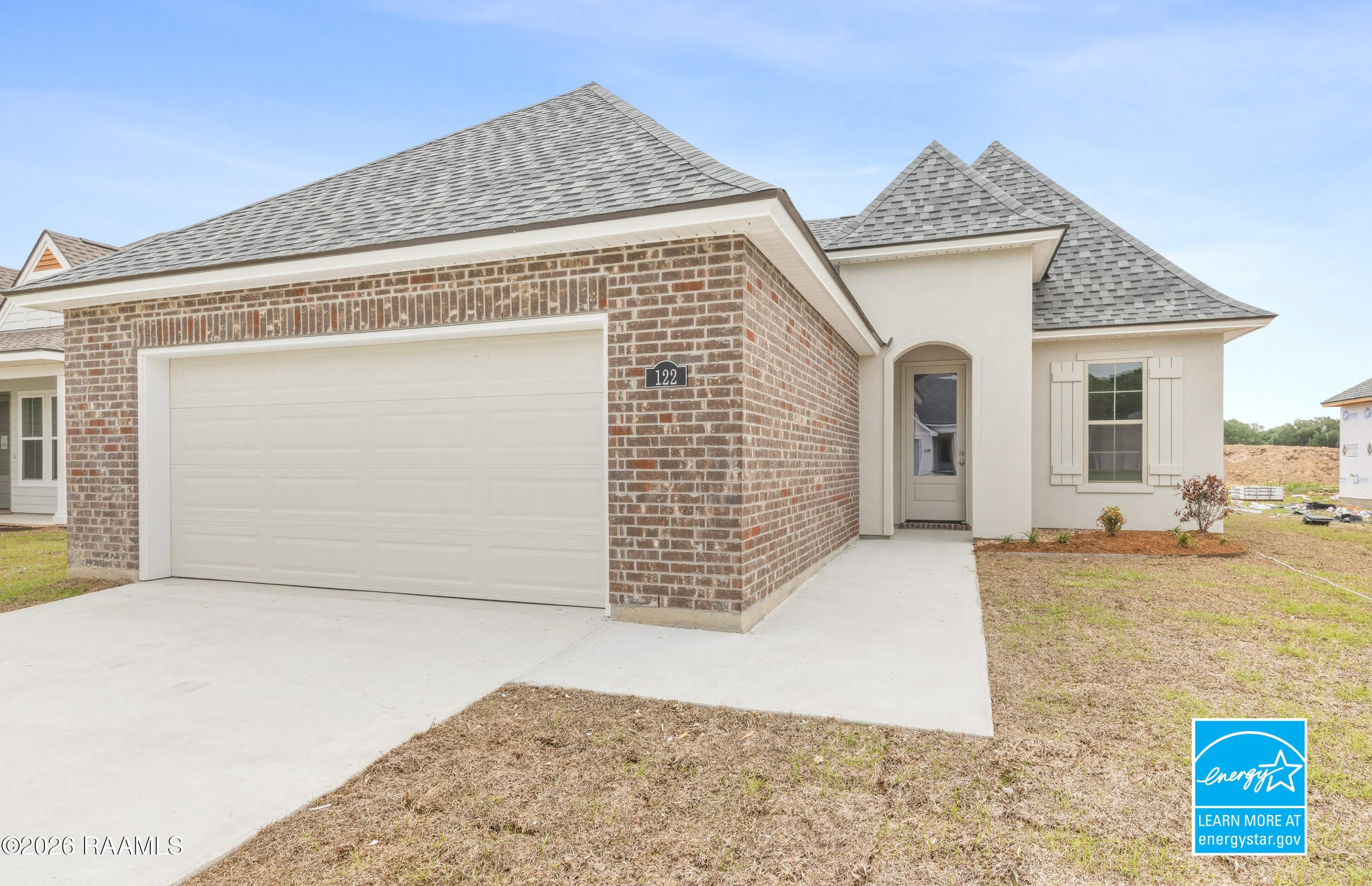 122 Crooked Pine, Scott LA