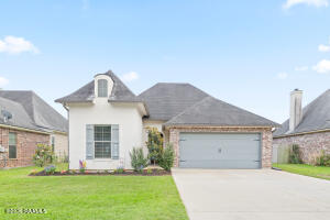 312 Wetgrass, Lafayette LA