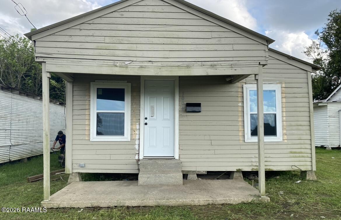 1004 E Jefferson Davis, Rayne LA