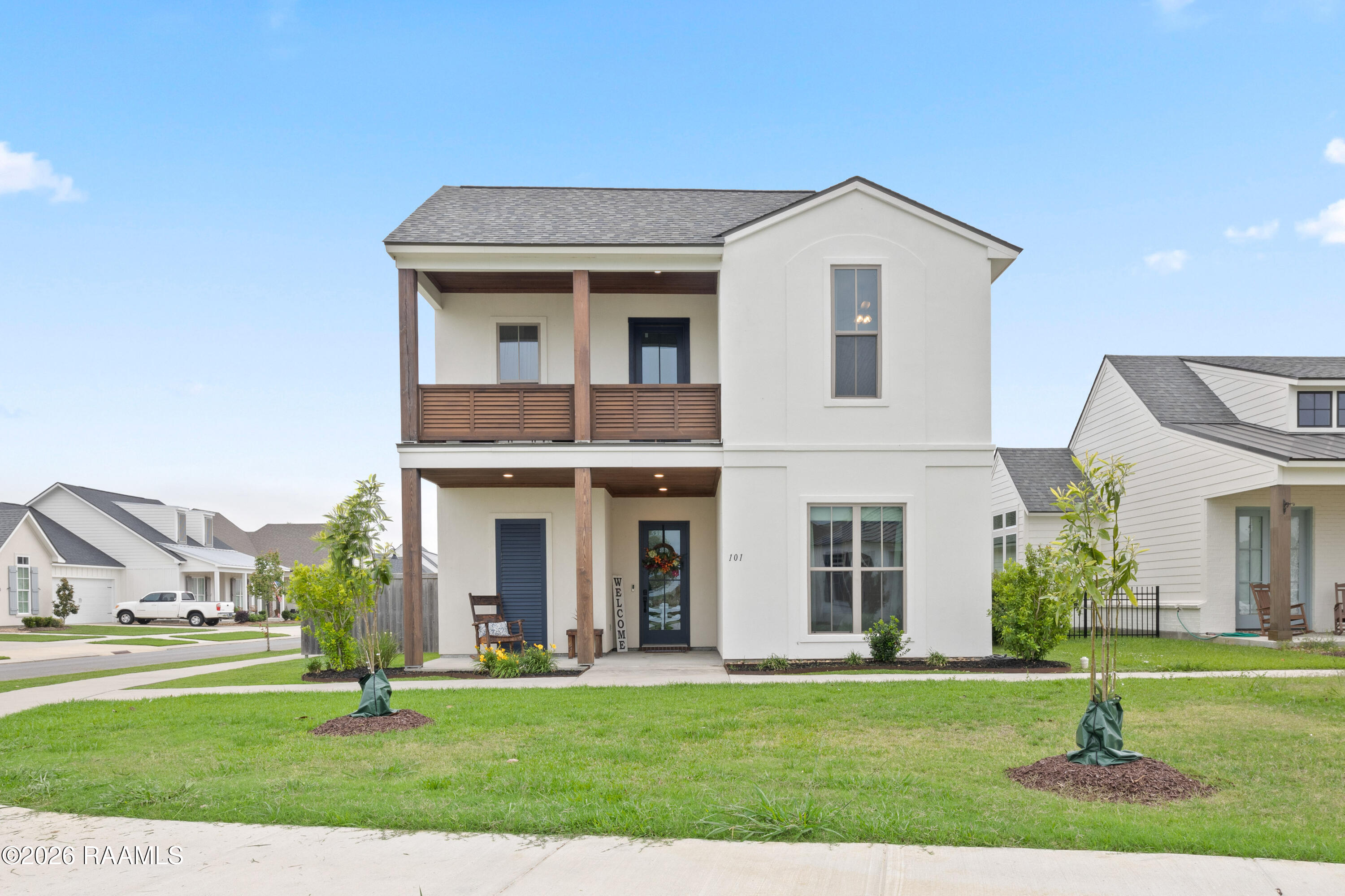 101 Oak Village, Scott LA