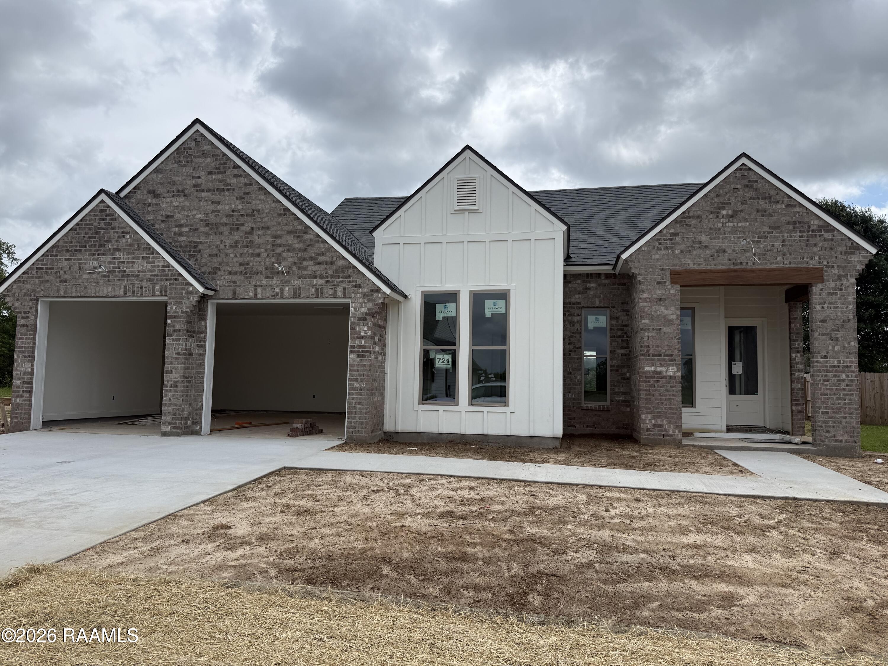 721 Whispering Meadows, Broussard LA