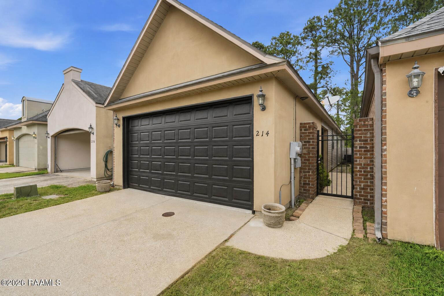 214 Chimney Rock, Lafayette LA