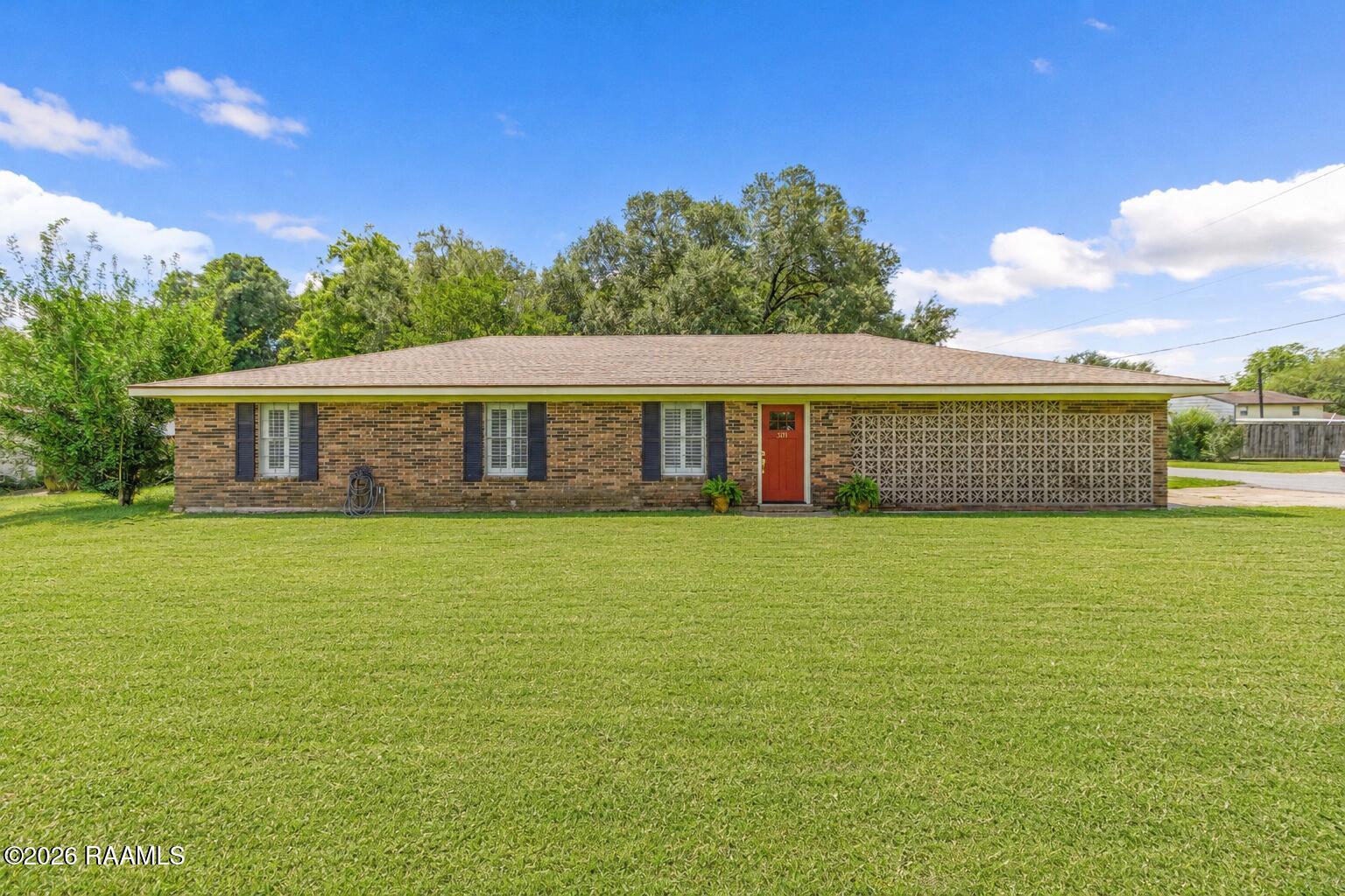 301 Clause, Lafayette LA