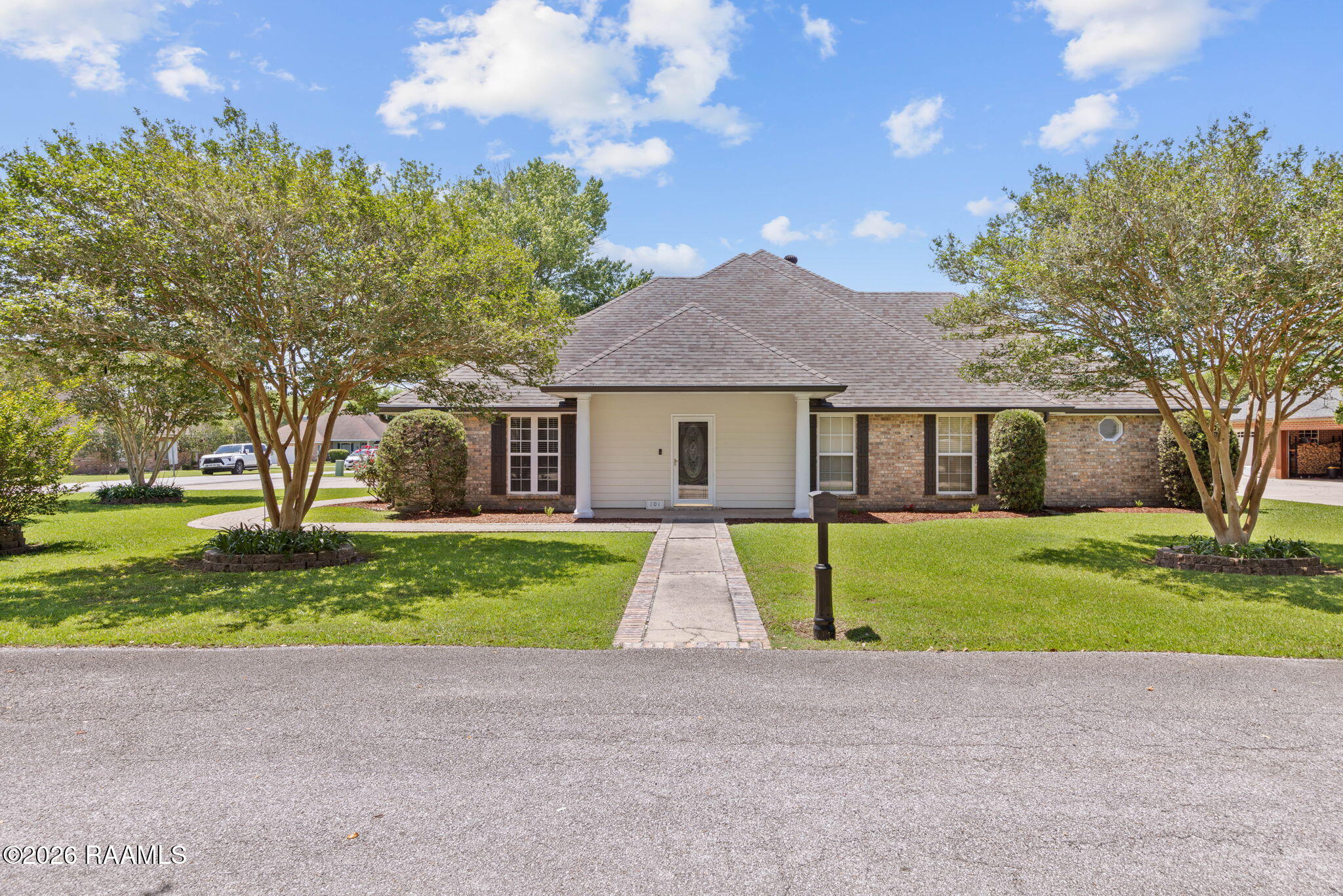 101 Dartmouth, Youngsville LA