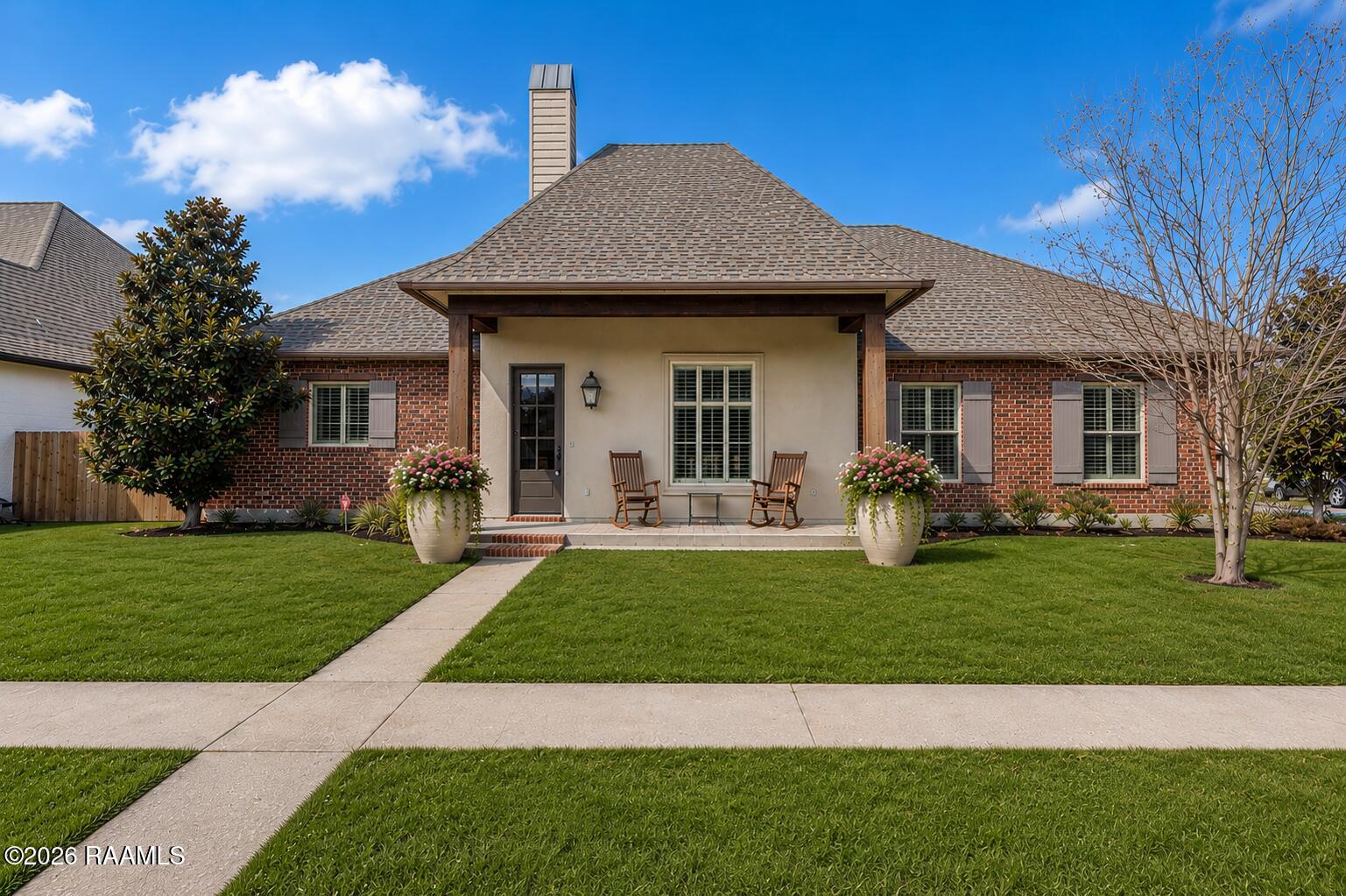 100 Fernridge, Lafayette LA