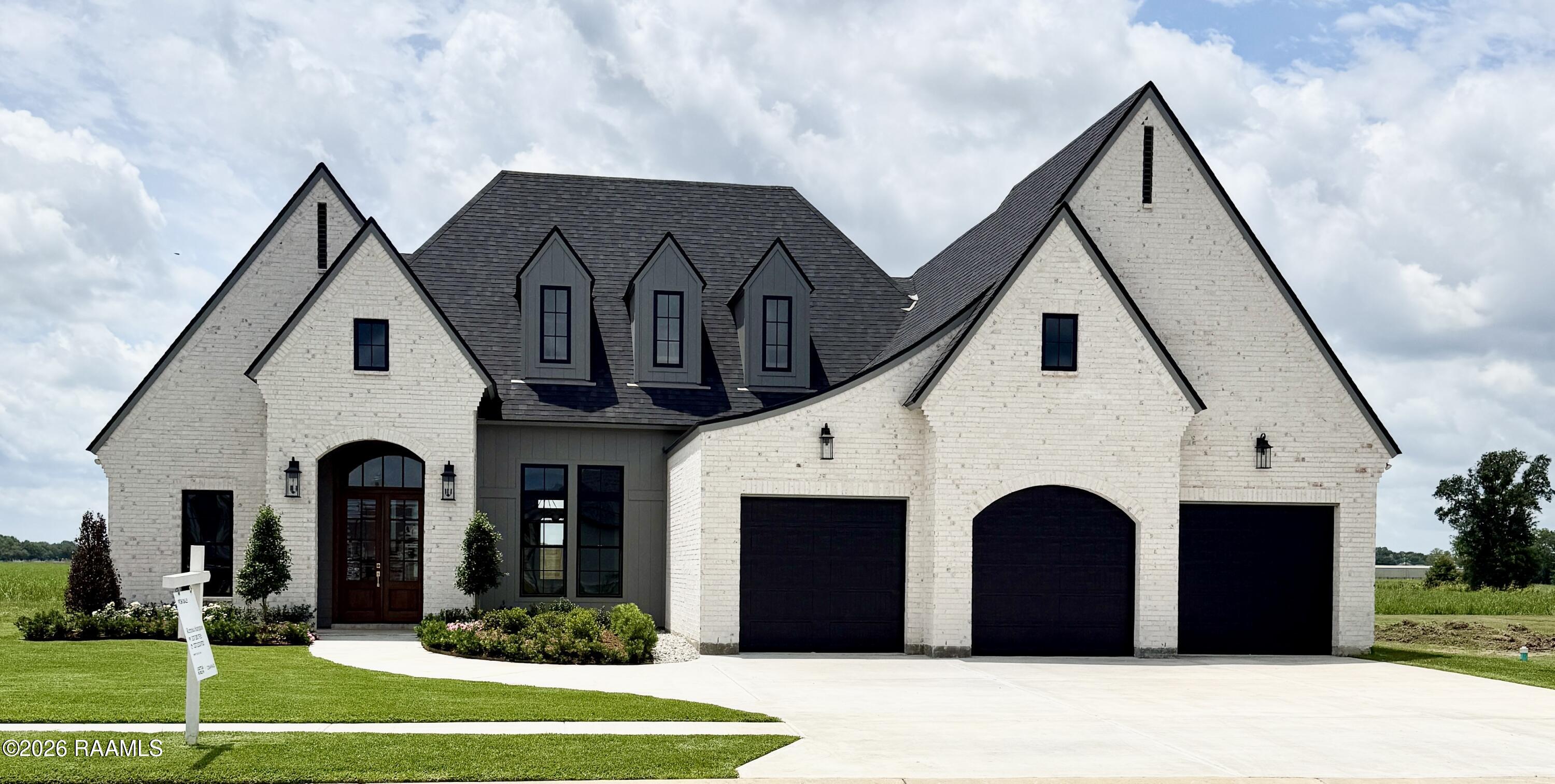 201 Sabal Bend, Youngsville LA