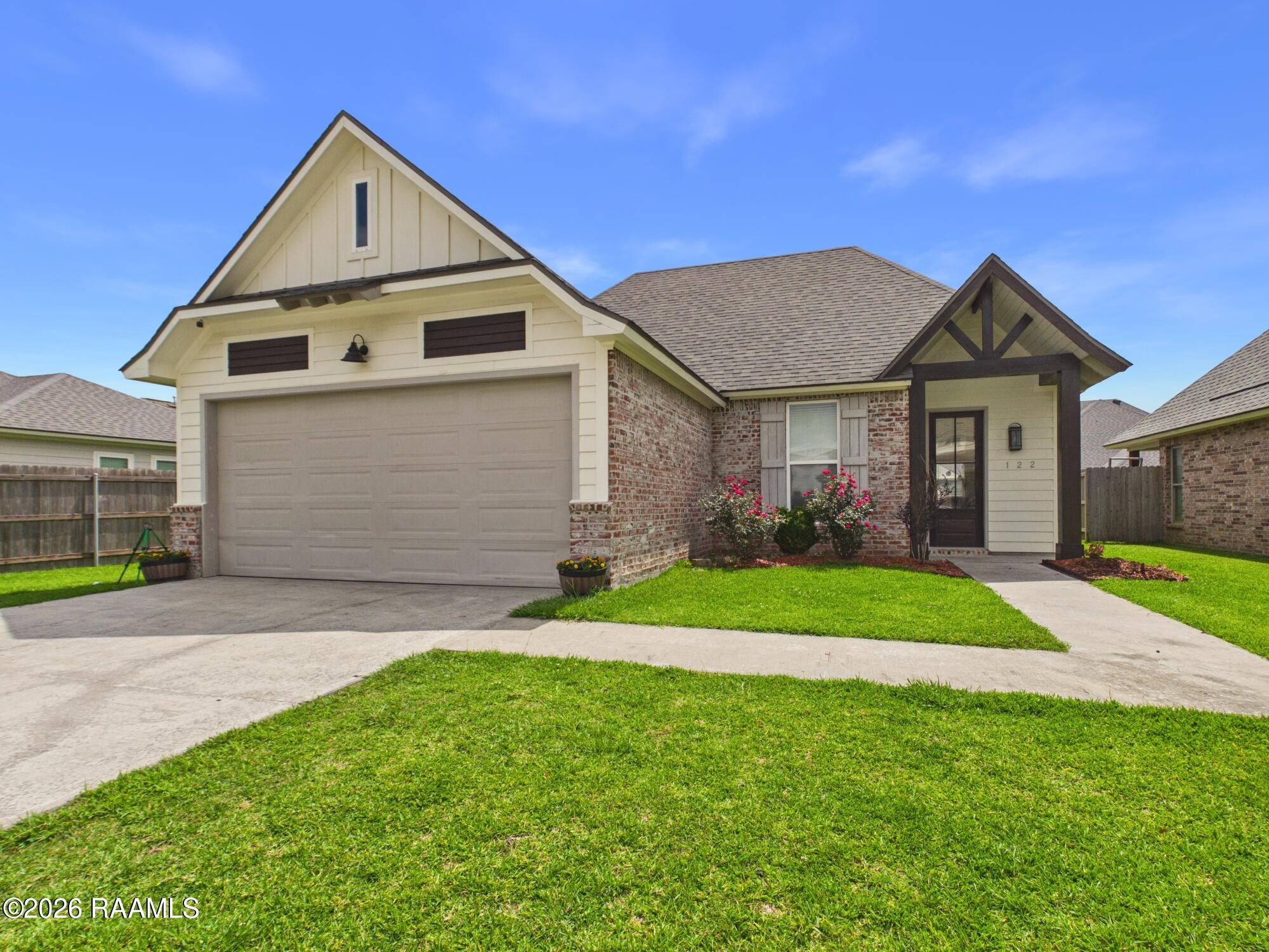 122 Meadow View, Maurice LA