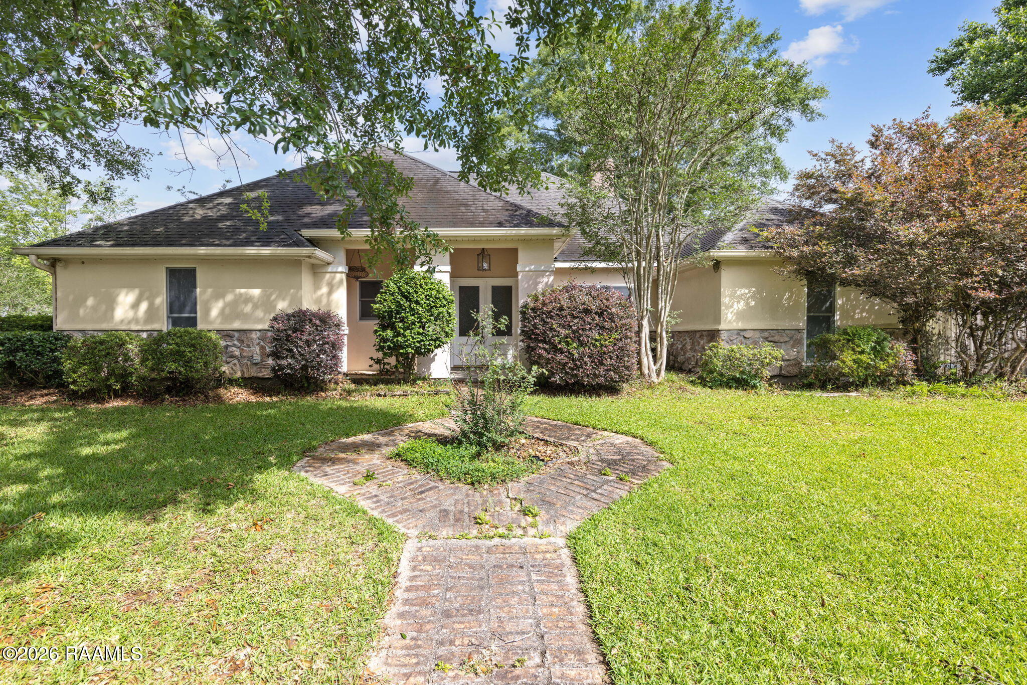 500 Comanche, Lafayette LA