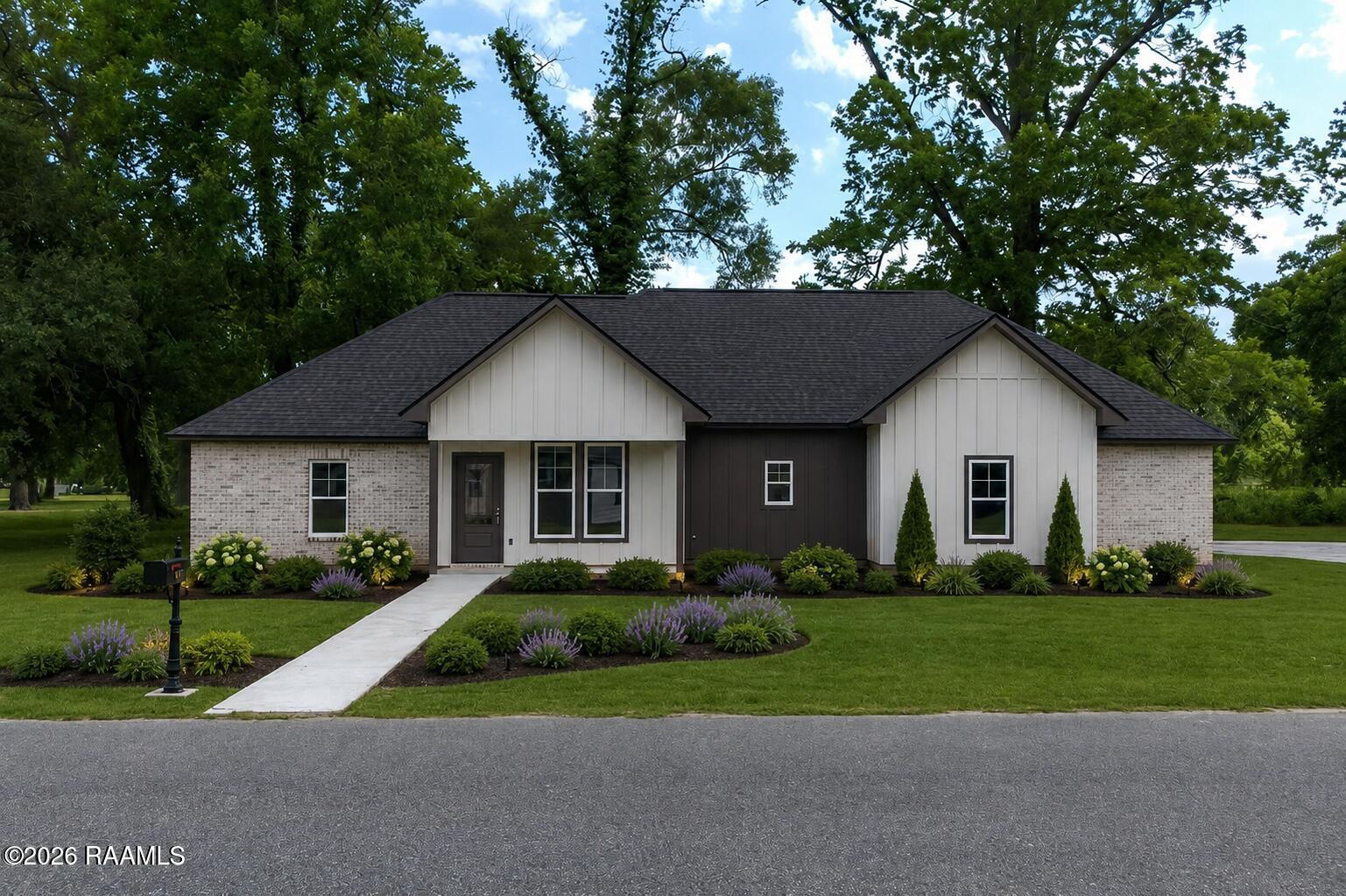 1009 Timber Trails, Breaux Bridge LA