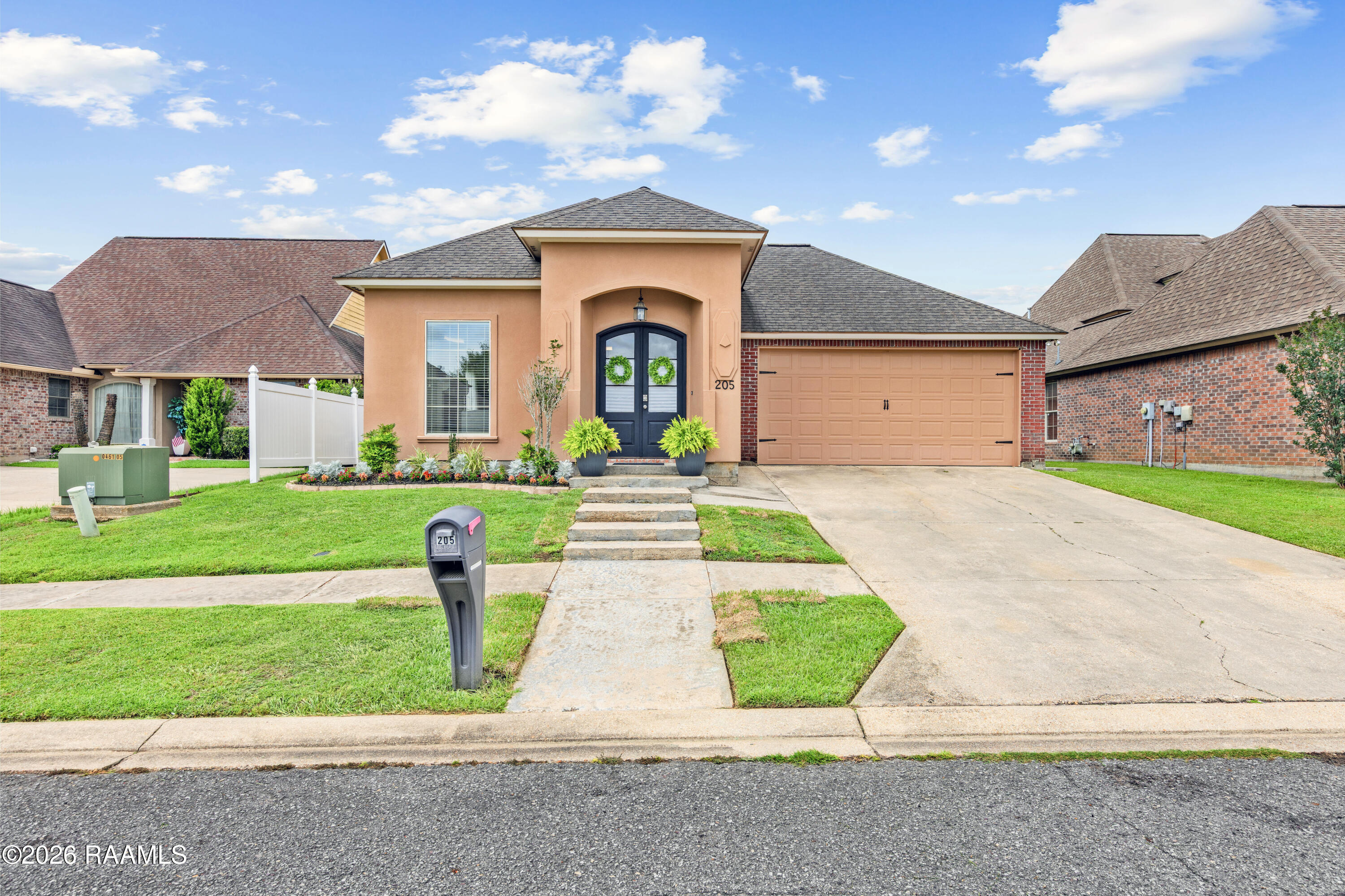 205 Vinemont, Lafayette LA