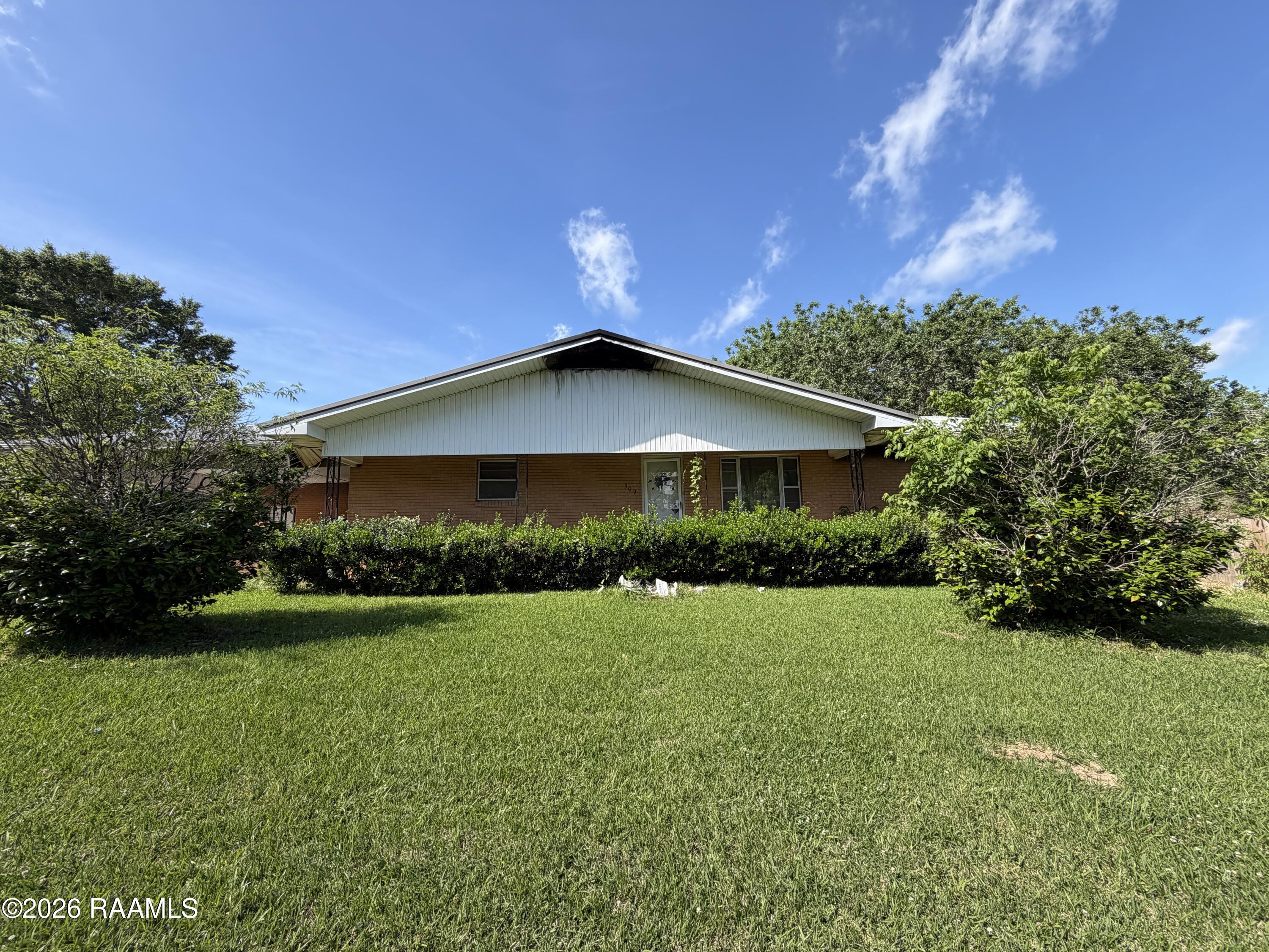 309 W Moundville, Washington LA