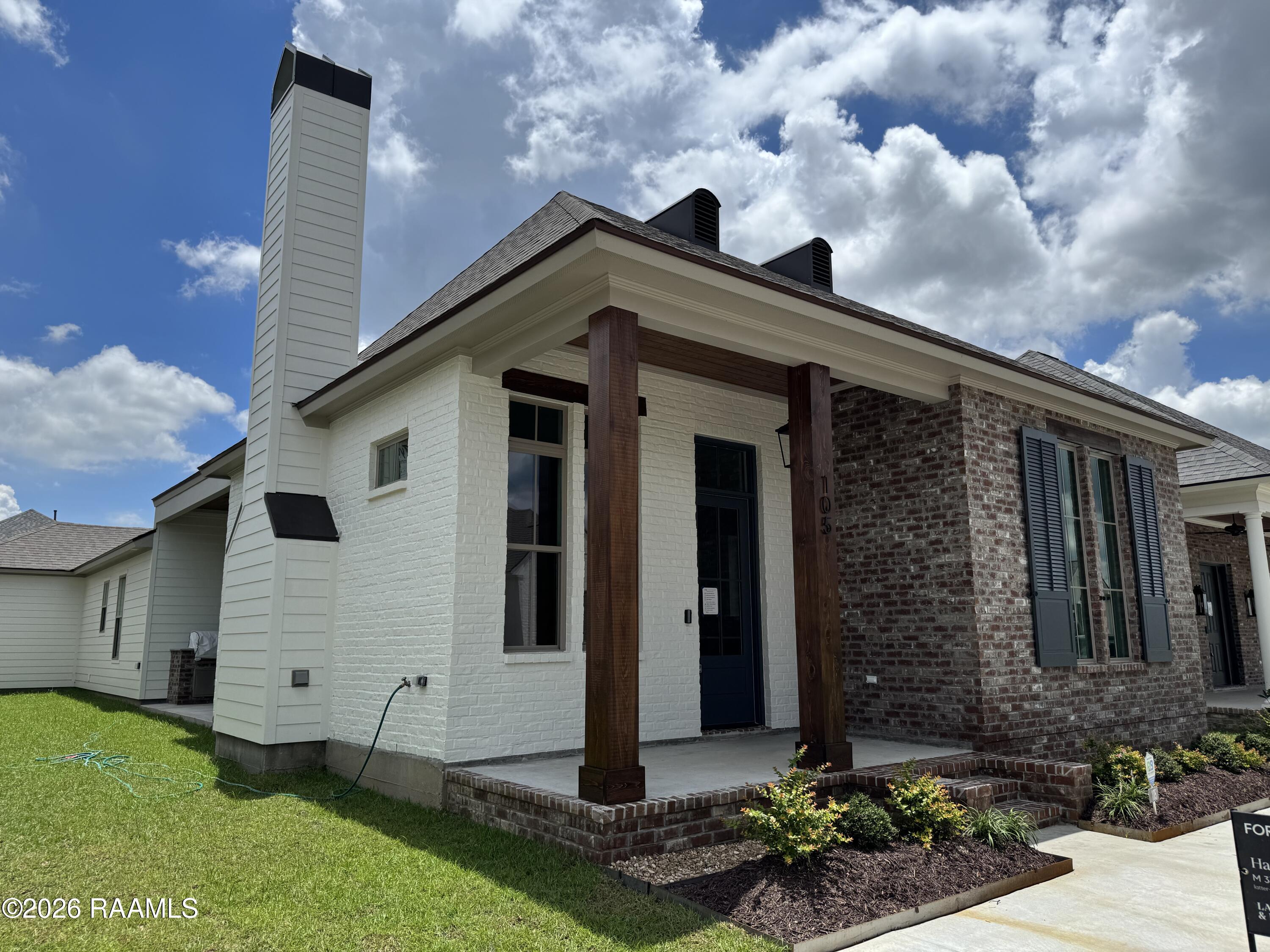 105 Hedgemoore, Youngsville LA