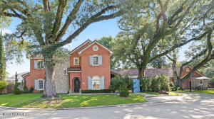 109 Mossy Oaks, Lafayette LA
