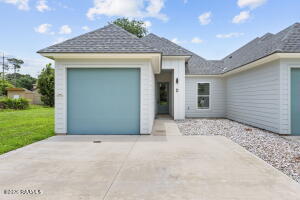 300 Avenue B, Broussard LA