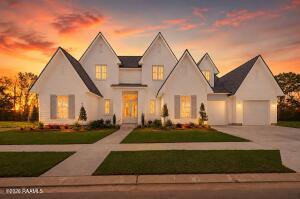 117 Leaning Oak, Lafayette LA