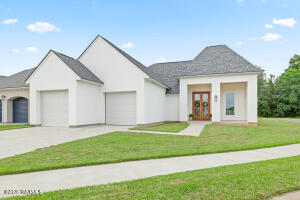 101 Cypress Wood, Youngsville LA